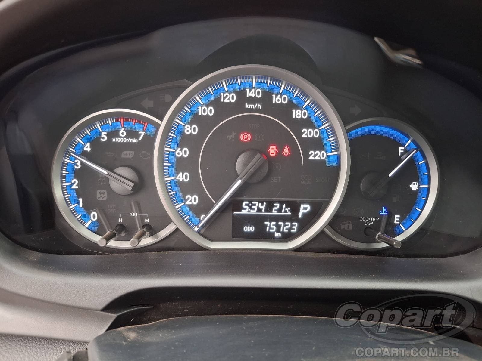 Toyota Yaris 2023 — foto 8