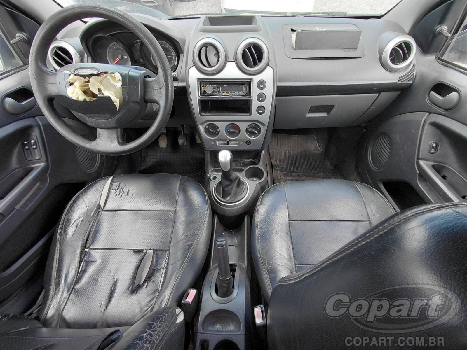 Ford Fiesta 2014 — foto 9