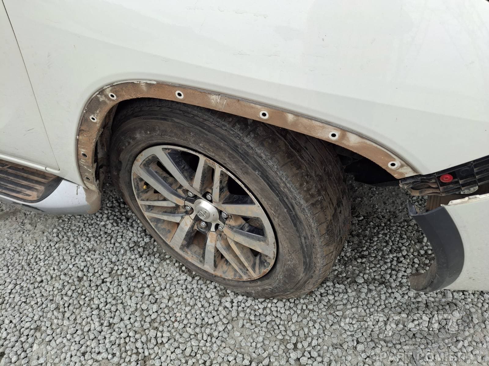 Toyota Hilux SW4 2017 — foto 13