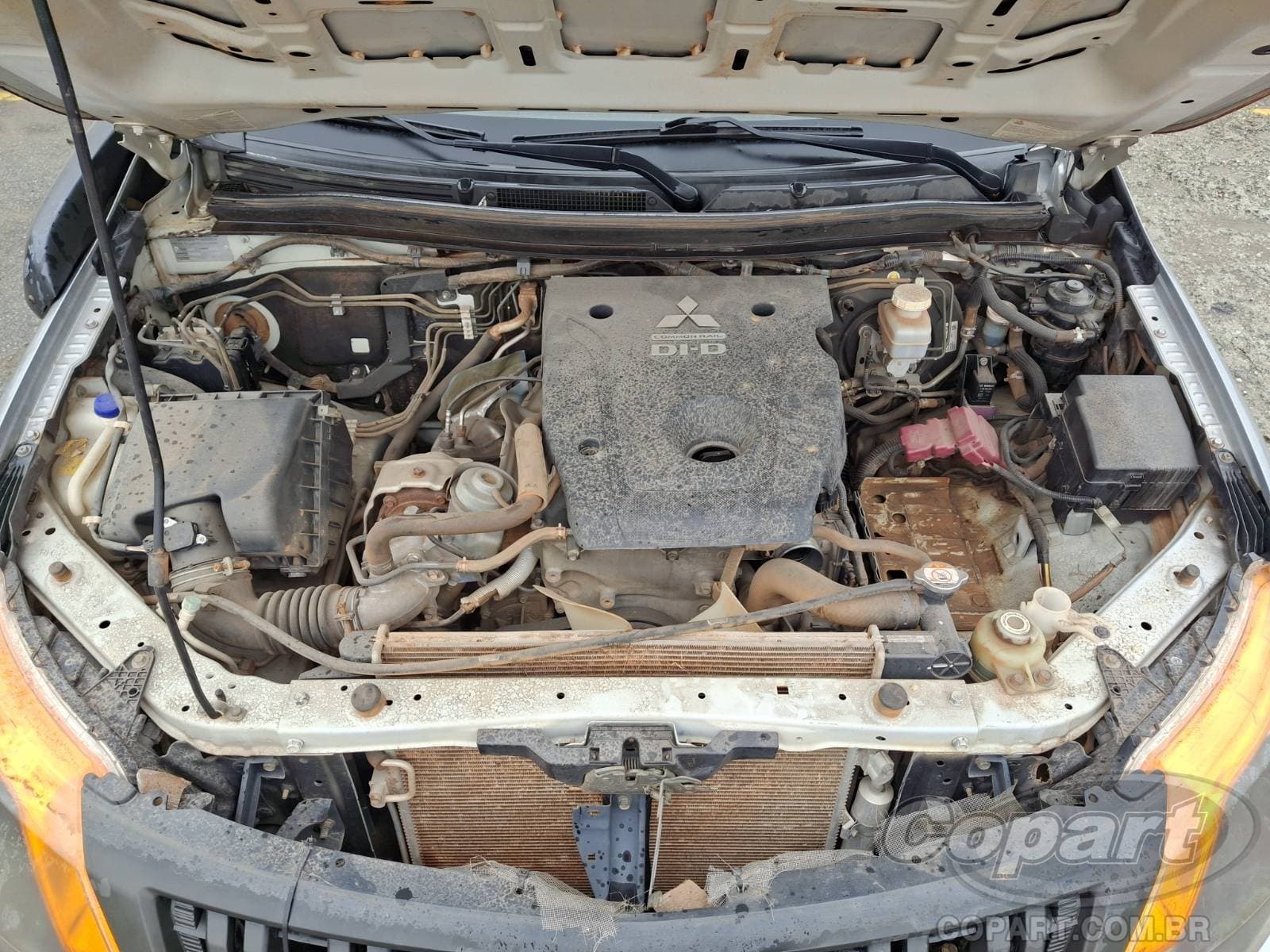 Mitsubishi L200 Triton 2021 — foto 7