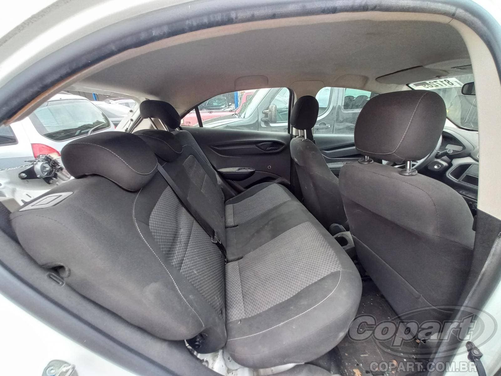 Chevrolet Onix 2020 — foto 6