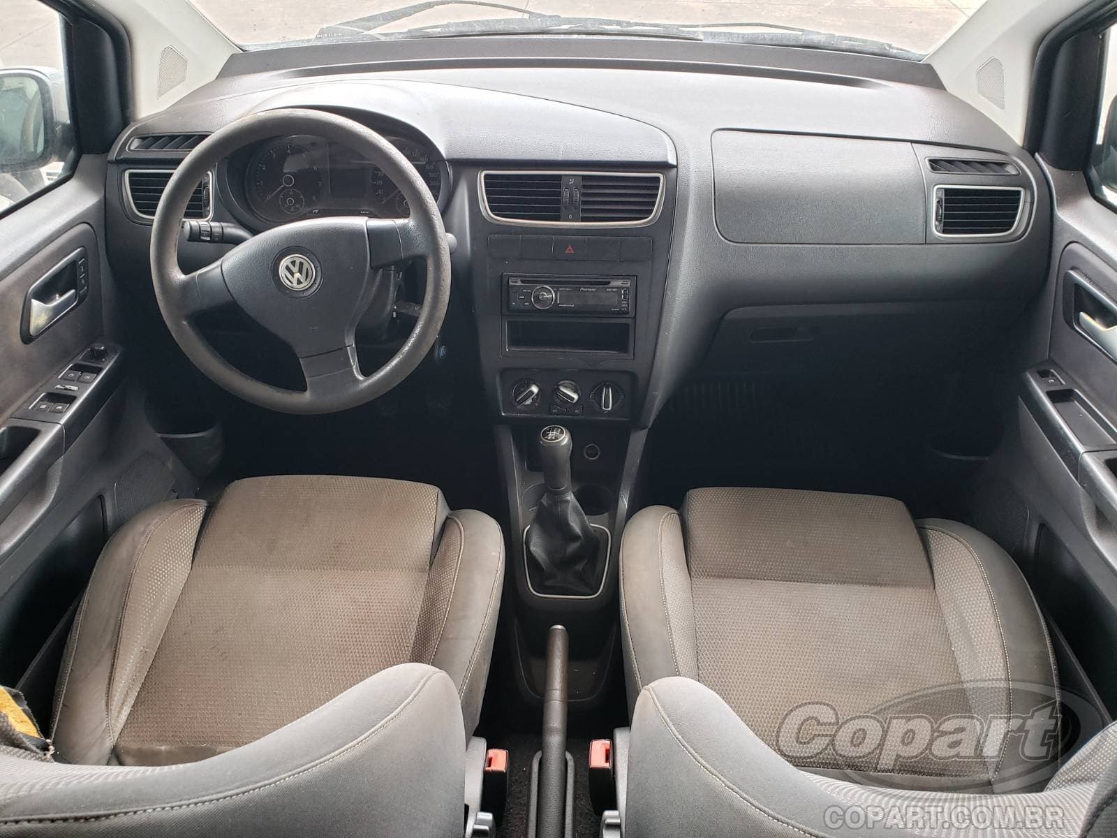 Volkswagen Spacefox 2011 — foto 9