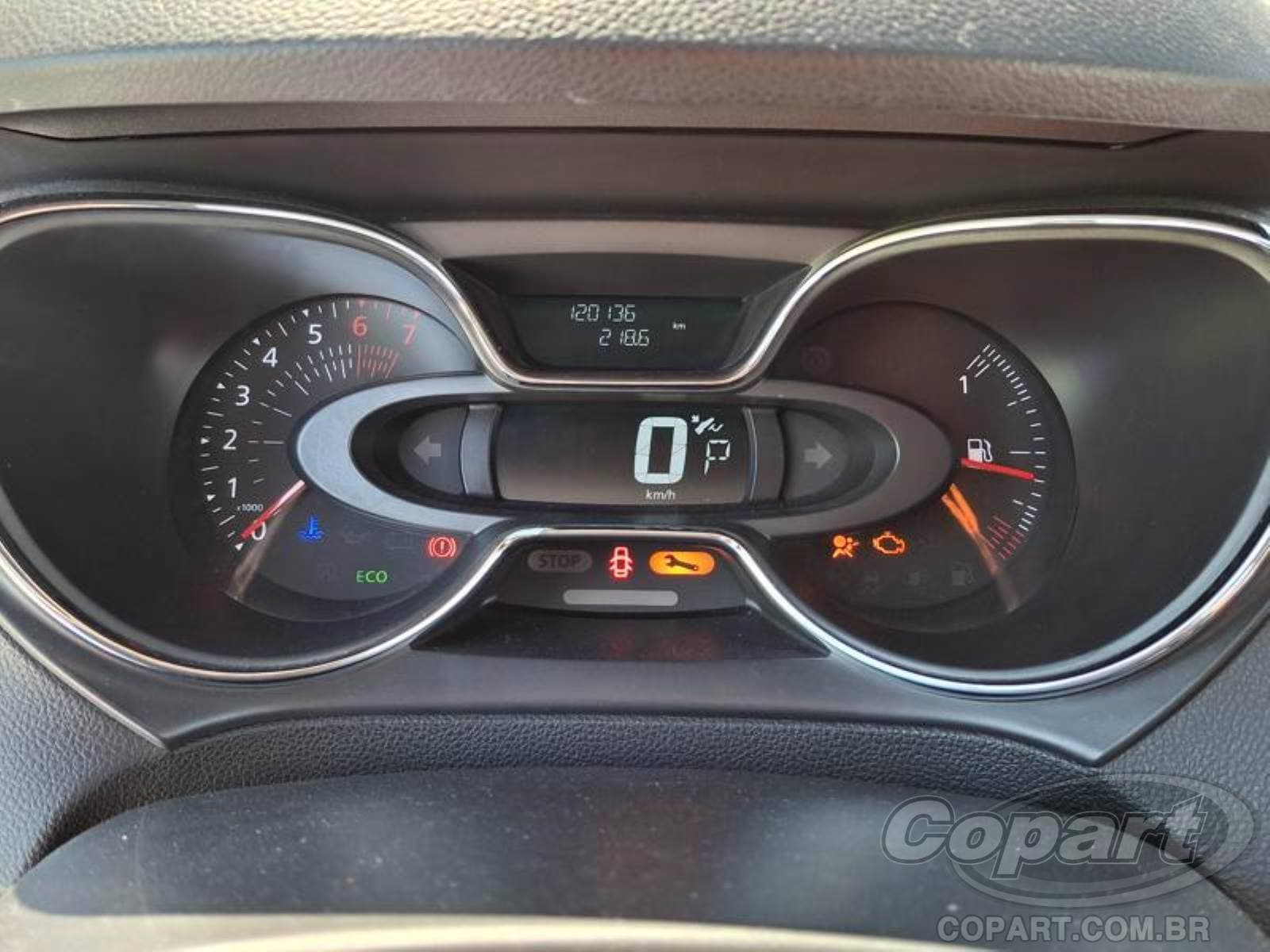 Renault Captur 2018 — foto 8