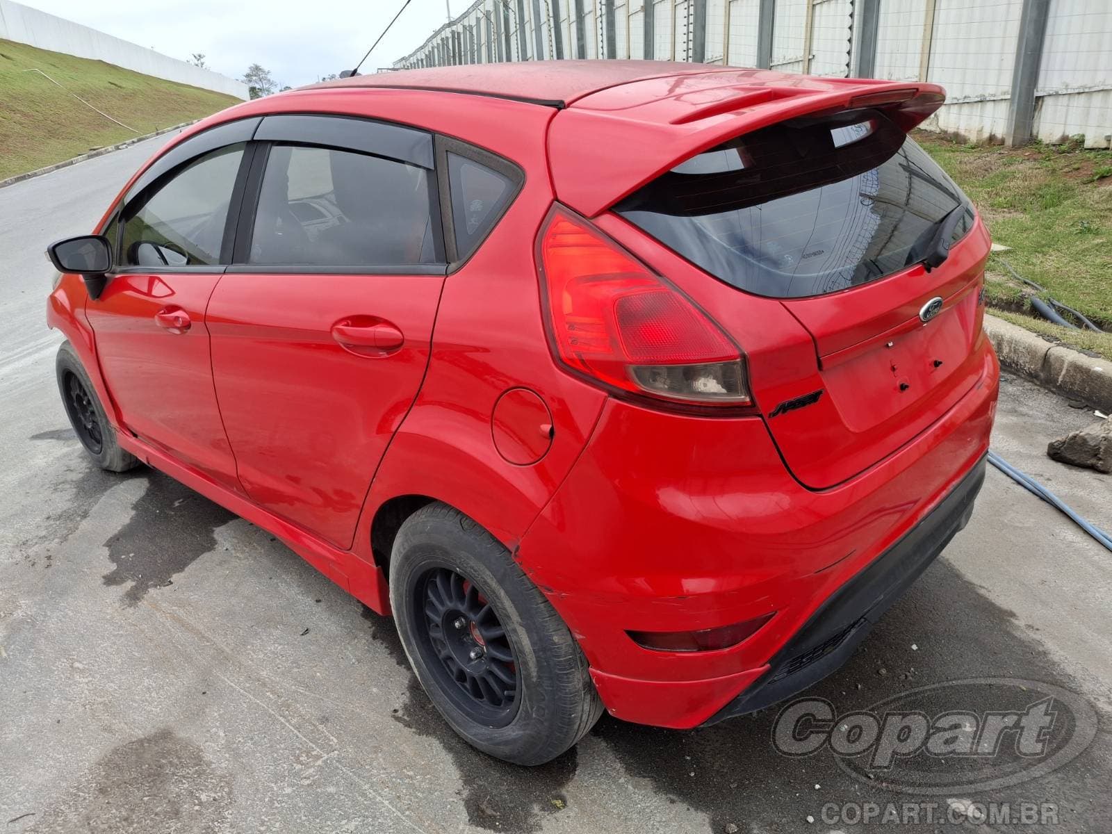 Ford Fiesta 2016 — foto 3