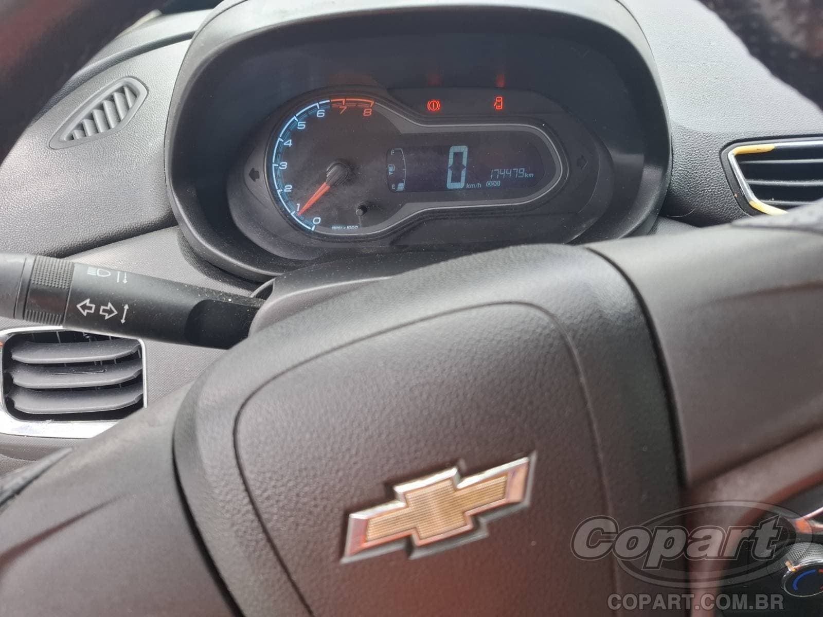 Chevrolet Onix 2014 — foto 8
