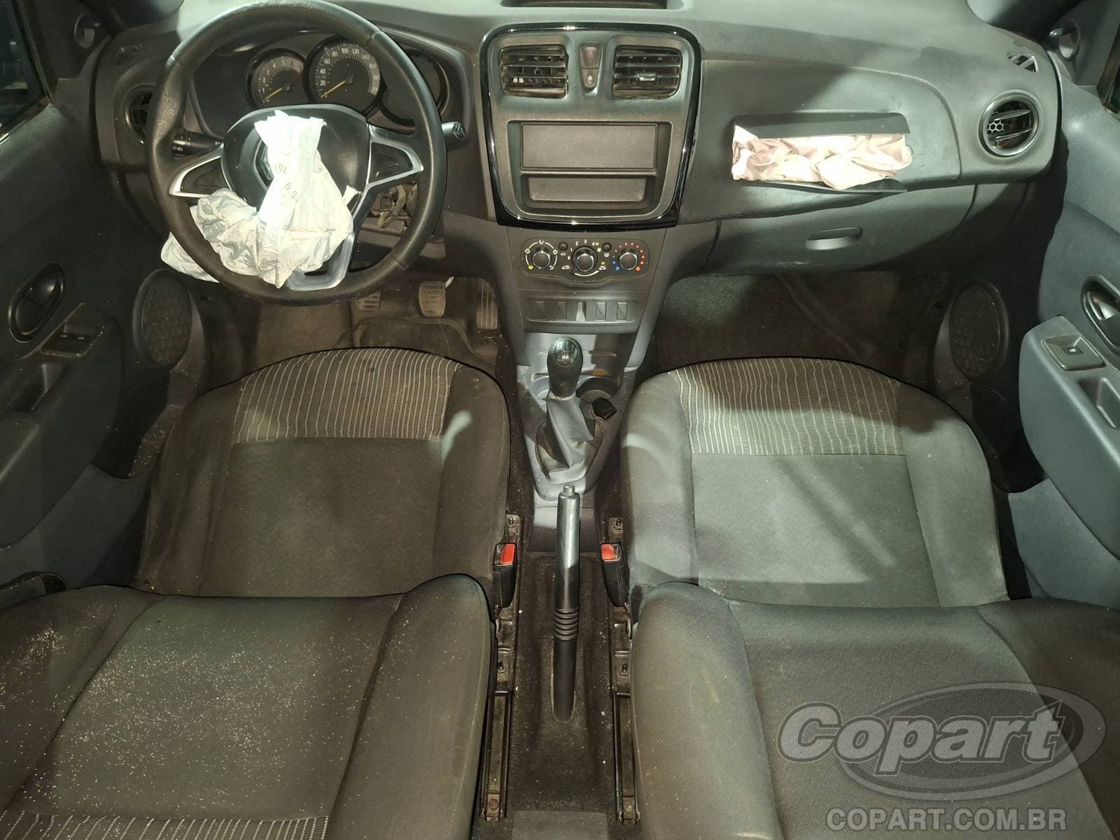 Renault Logan 2020 — foto 9