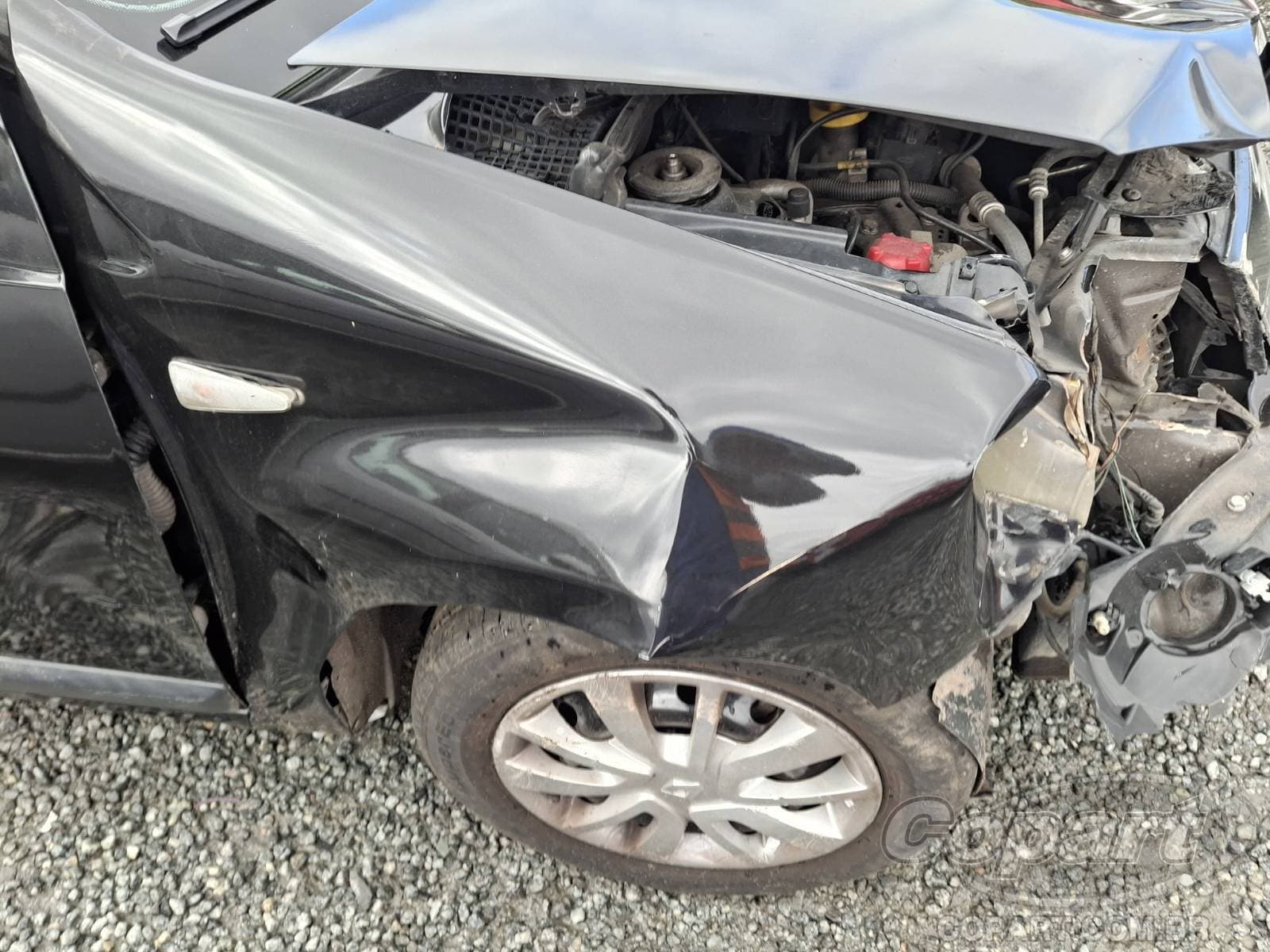 Renault Sandero 2012 — foto 13