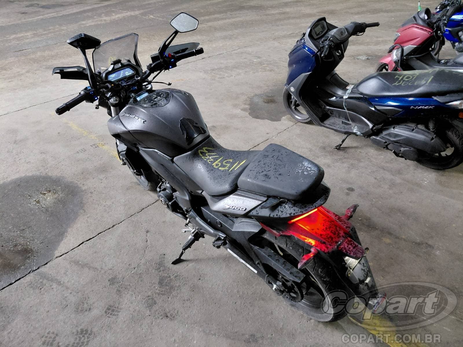 Bajaj Dominar 2025 — foto 3