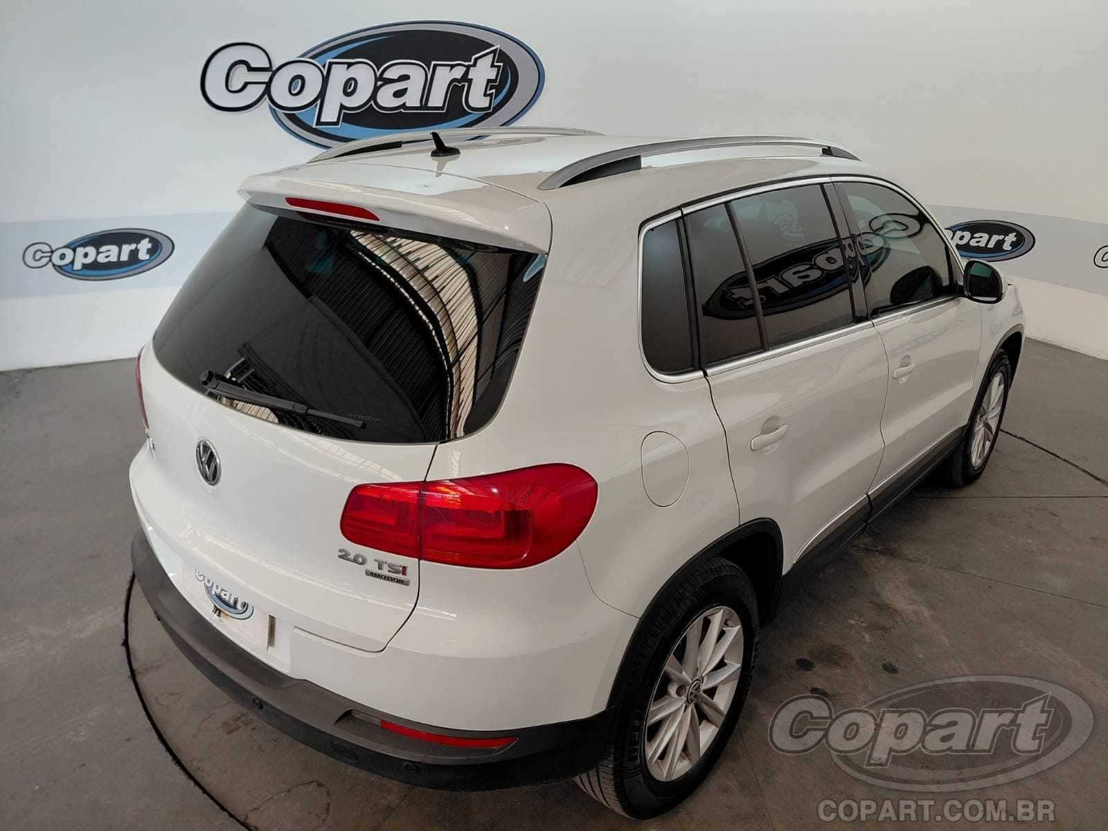 Volkswagen Tiguan 2015 — foto 4