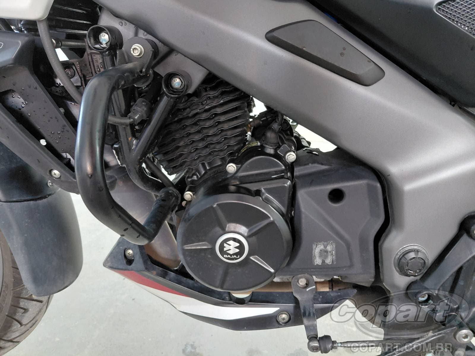 Bajaj Dominar 2026 — foto 6