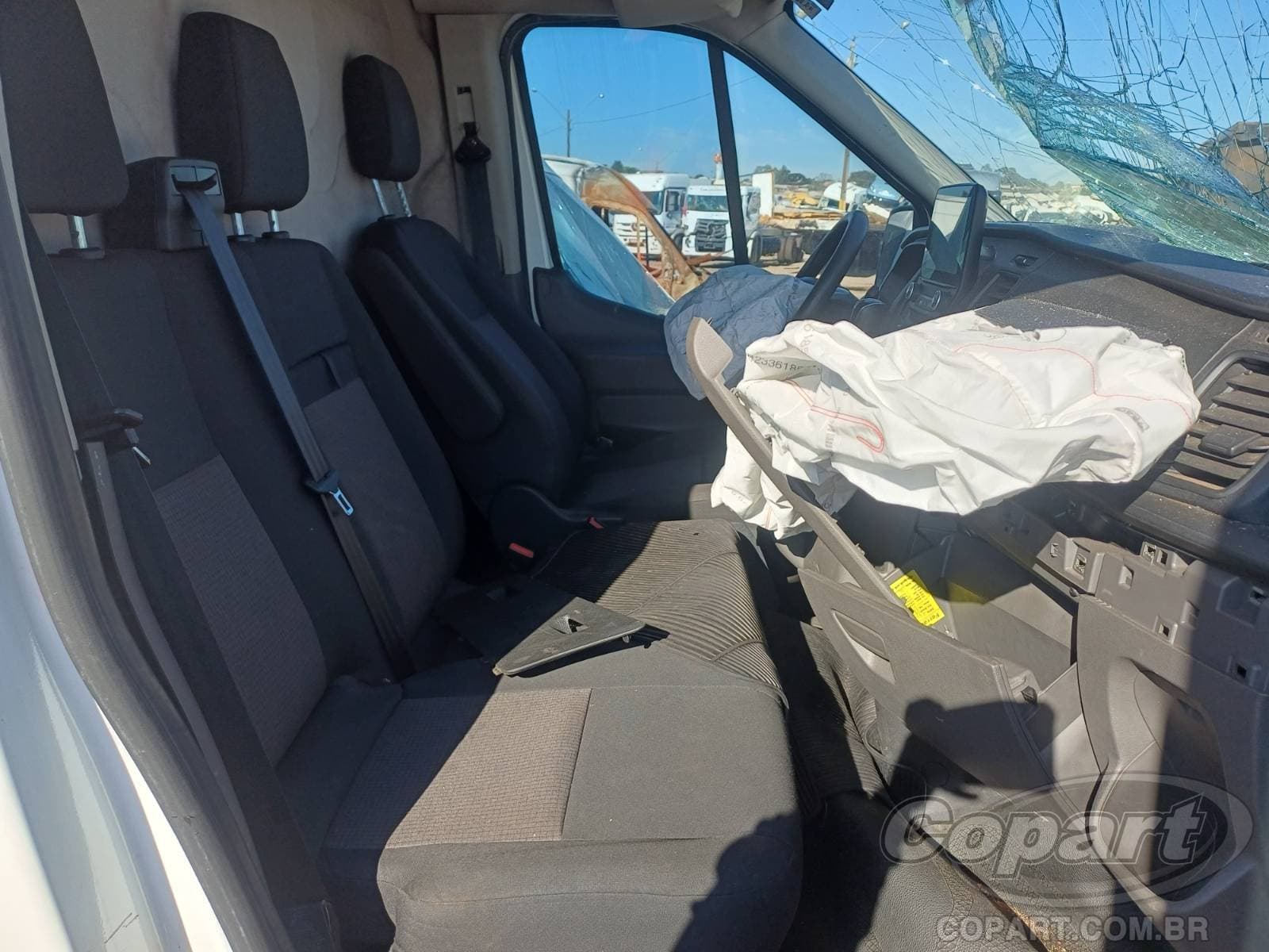 Ford Transit Furgao 2023 — foto 5