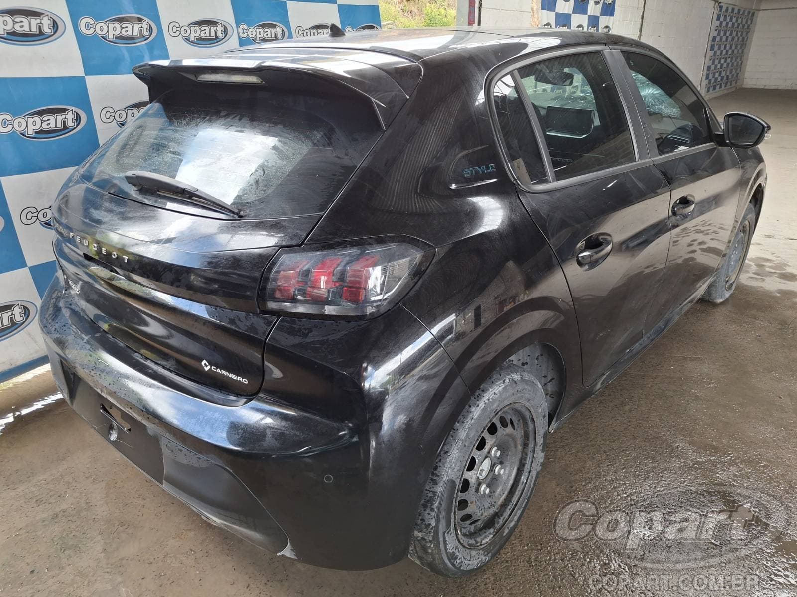 Peugeot 208 2024 — foto 4
