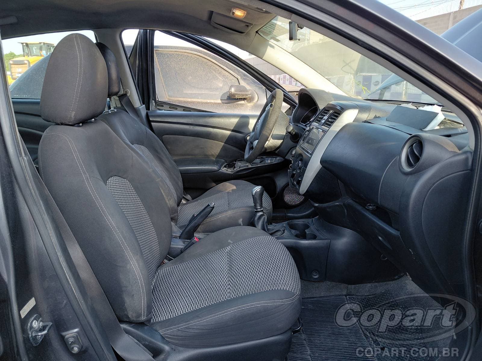Nissan Versa 2020 — foto 5
