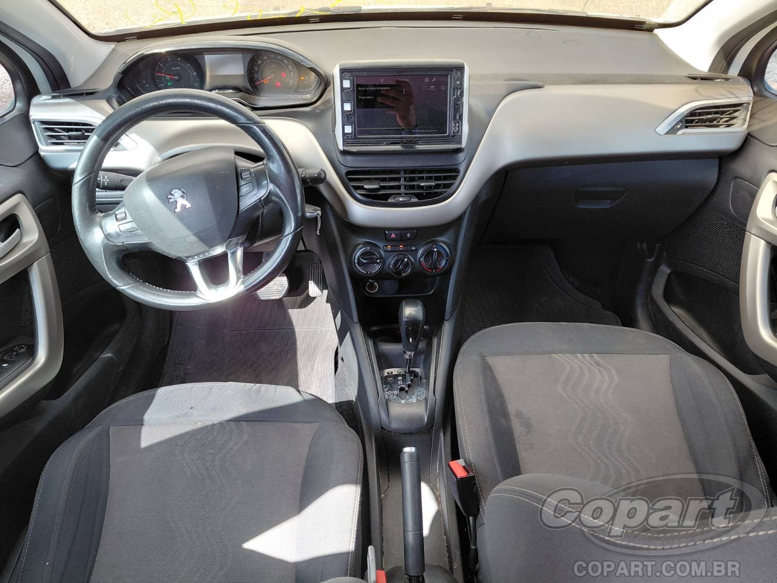 Peugeot 2008 2018 — foto 9