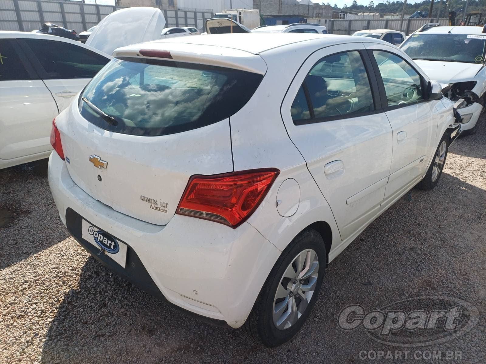 Chevrolet Onix 2017 — foto 4