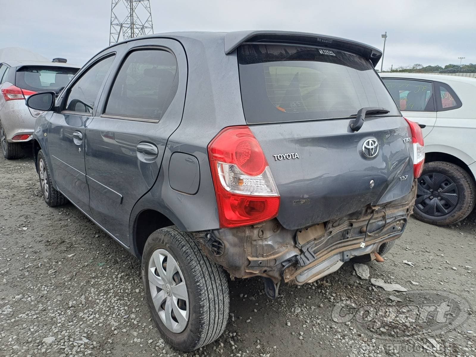 Toyota Etios 2016 — foto 3