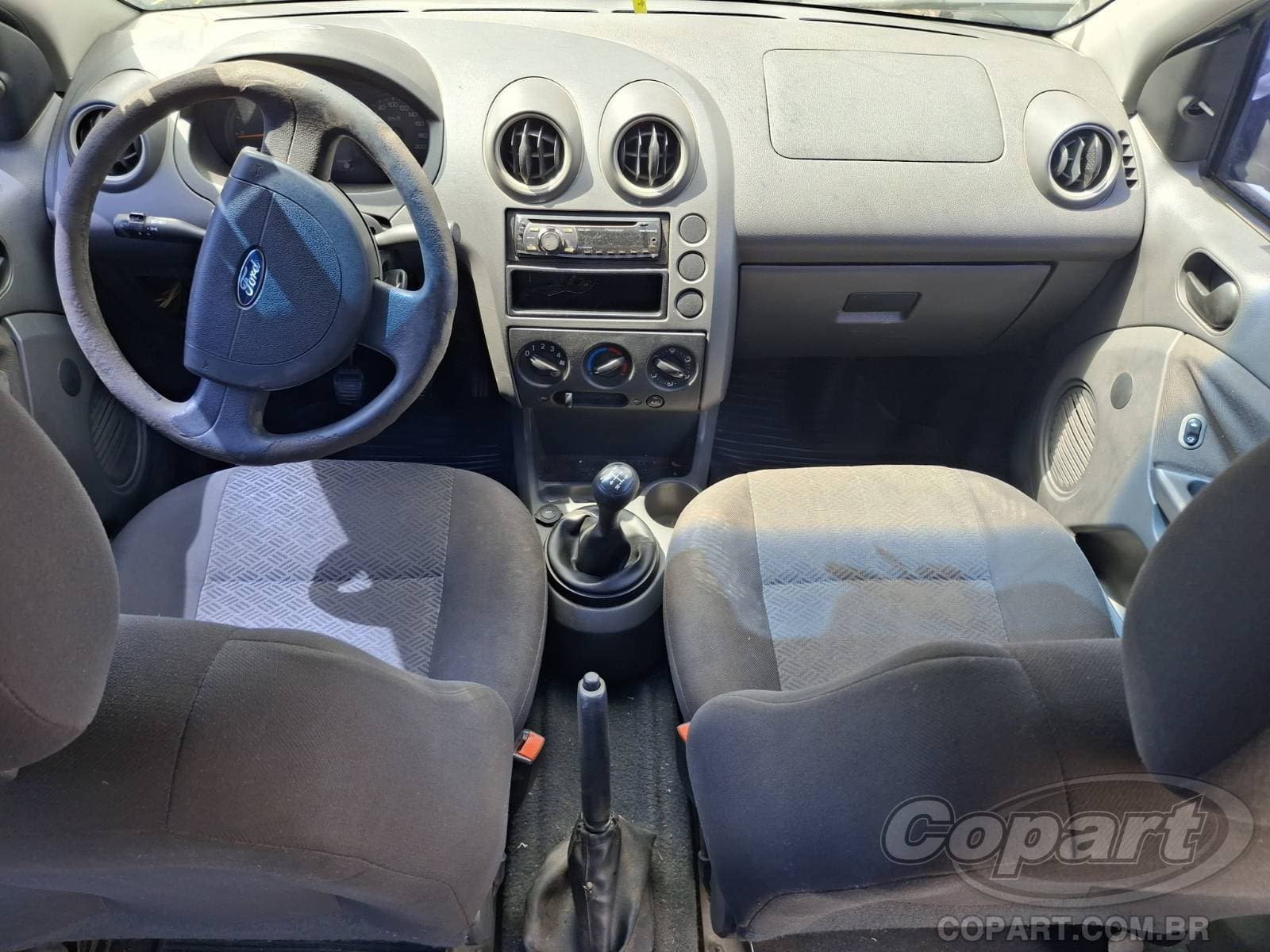 Ford Fiesta Sedan 2006 — foto 9