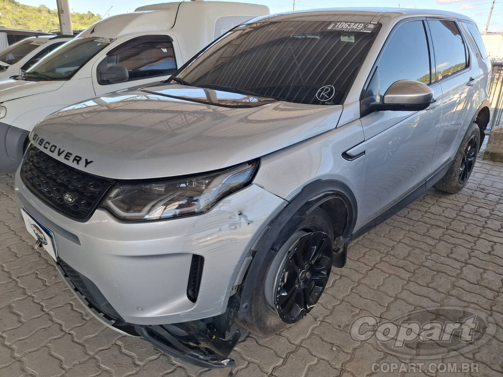 Land Rover Discovery Sport 2021 — foto 2