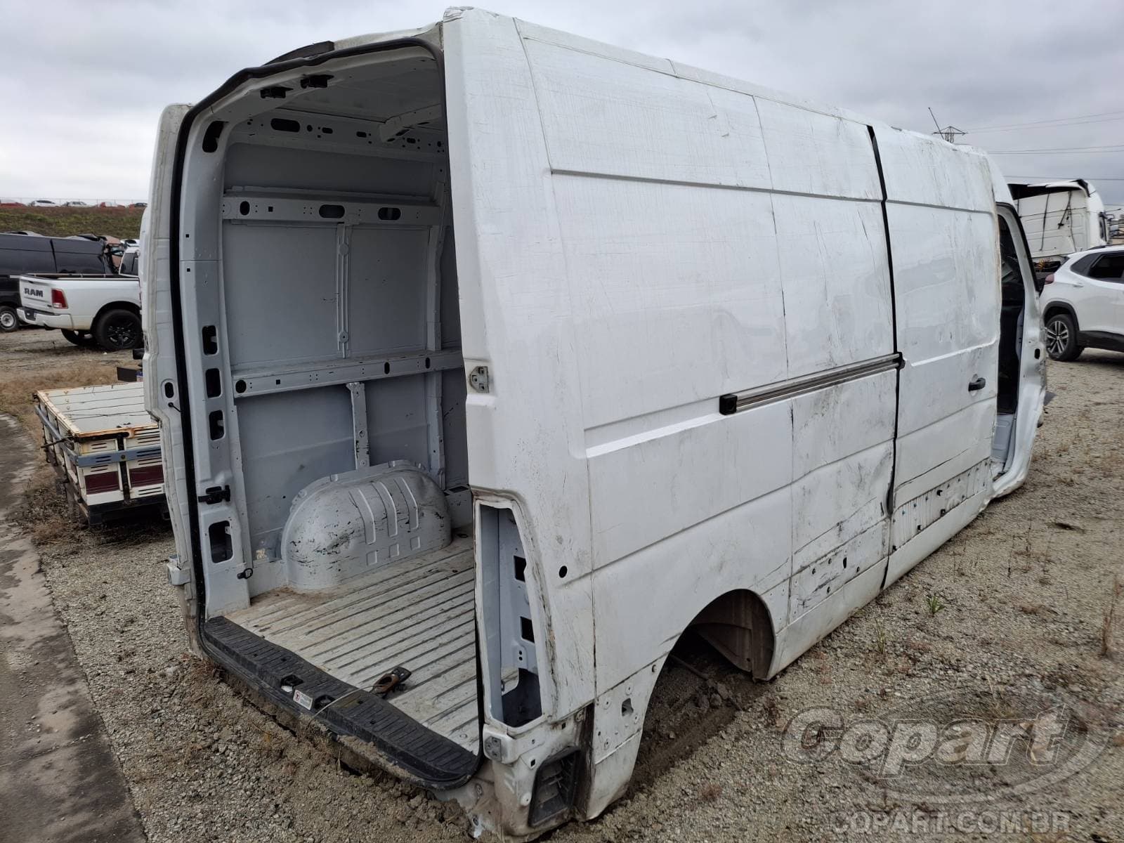 Renault Master Furgao 2024 — foto 4