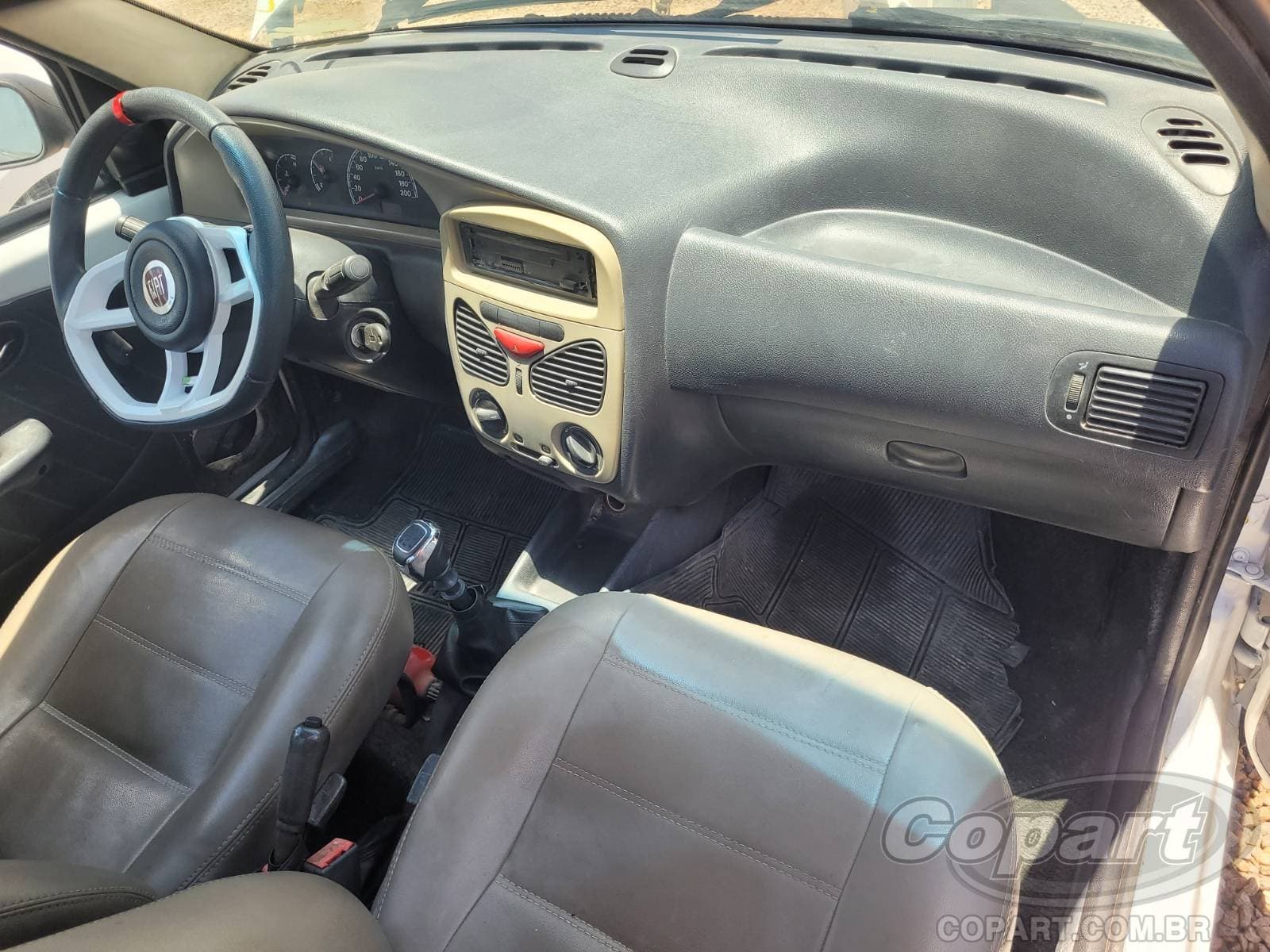 Fiat Strada 2010 — foto 9