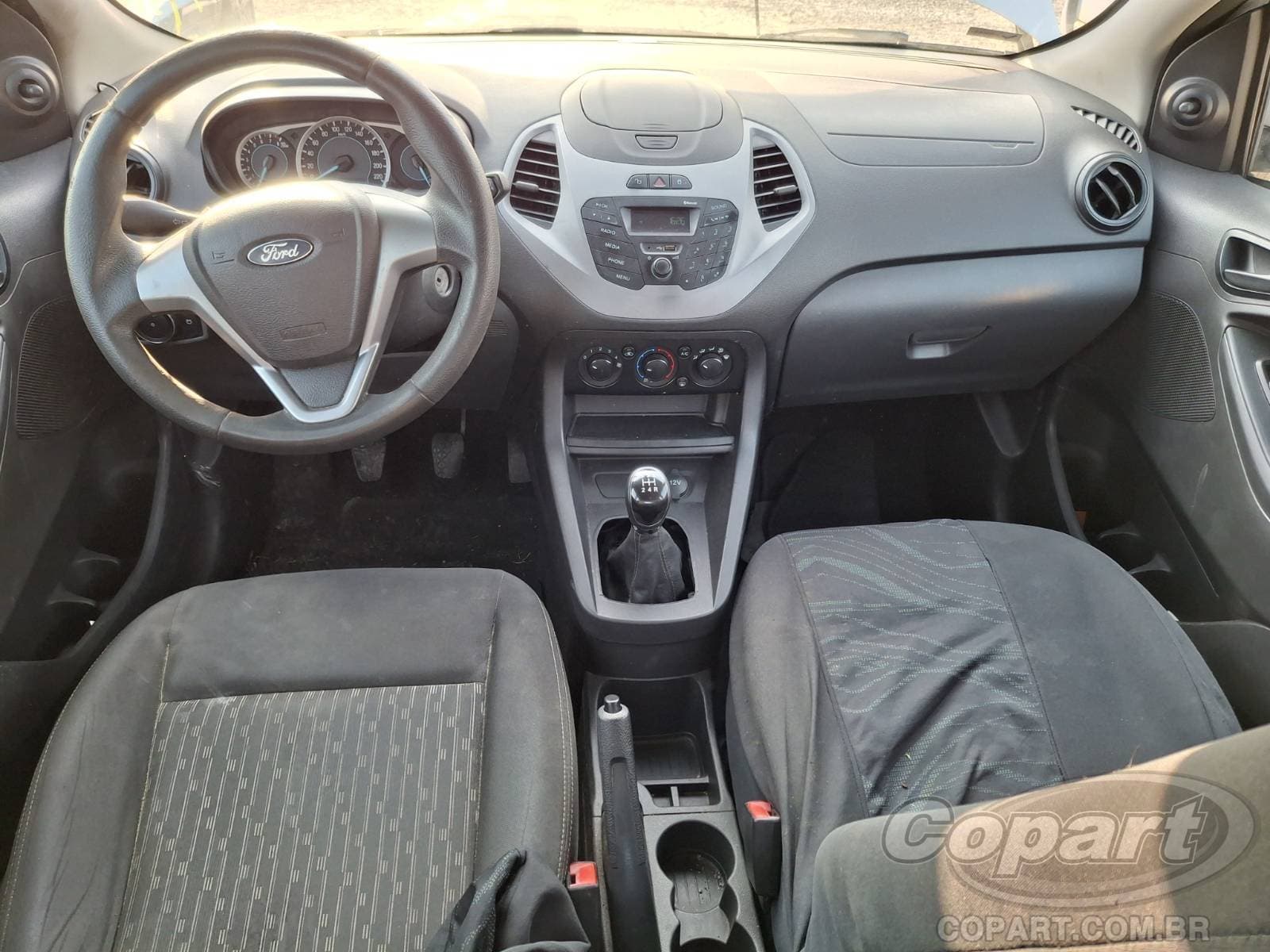 Ford KA 2015 — foto 9