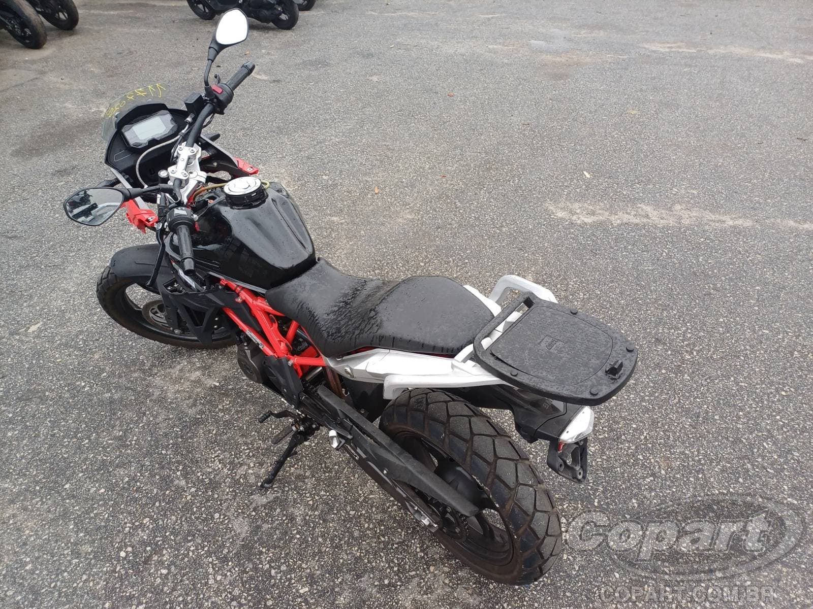 BMW G 310 2024 — foto 3