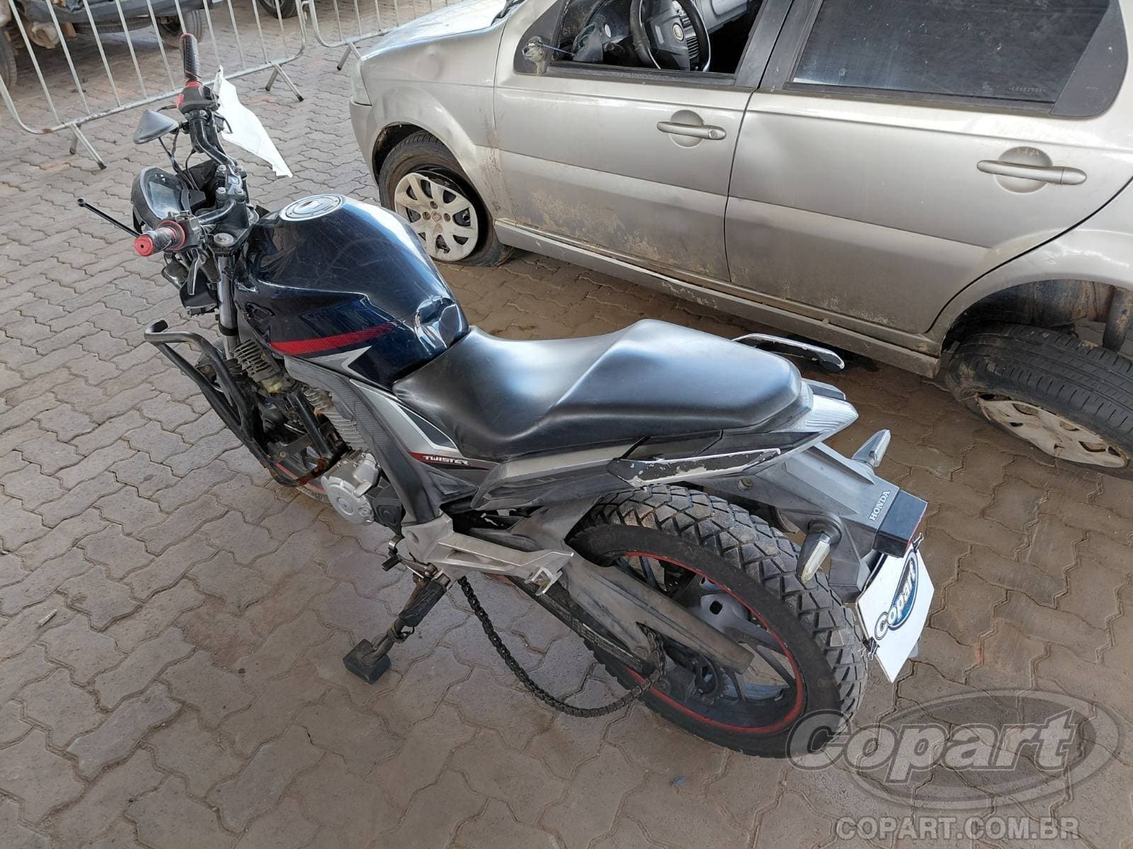 Honda CB 250 F 2018 — foto 3