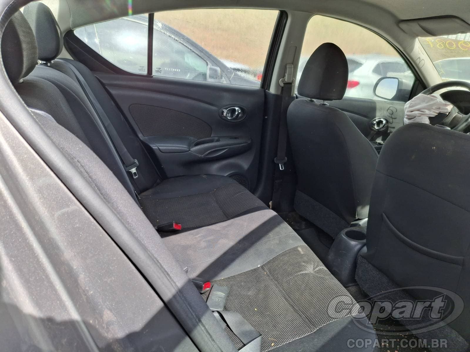 Nissan Versa 2014 — foto 6
