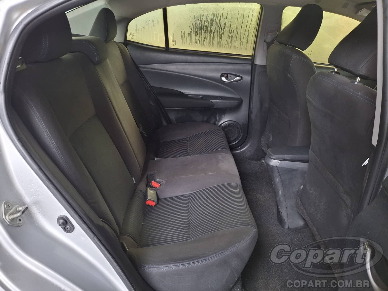 Toyota Yaris Seda 2019 — foto 6