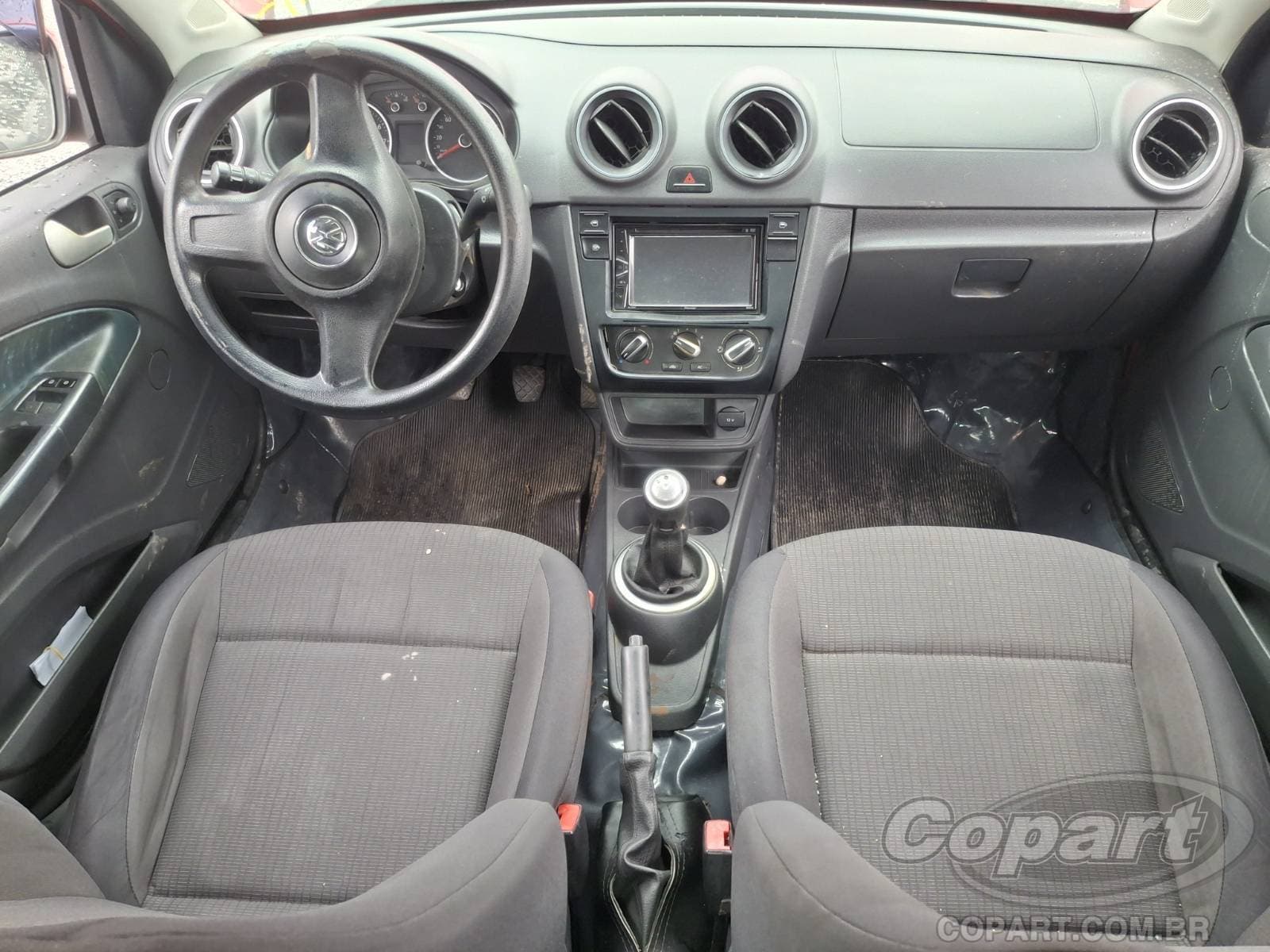 Volkswagen Voyage 2013 — foto 9