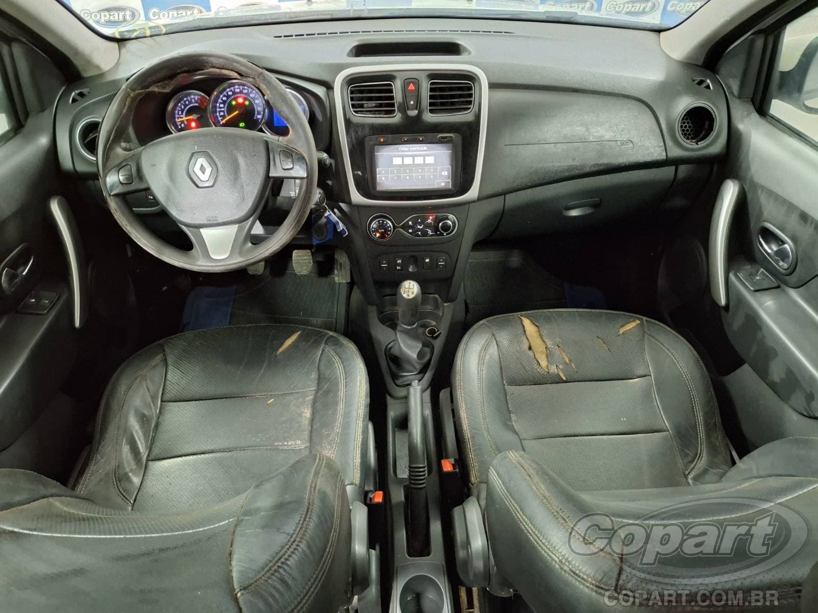 Renault Sandero 2015 — foto 9
