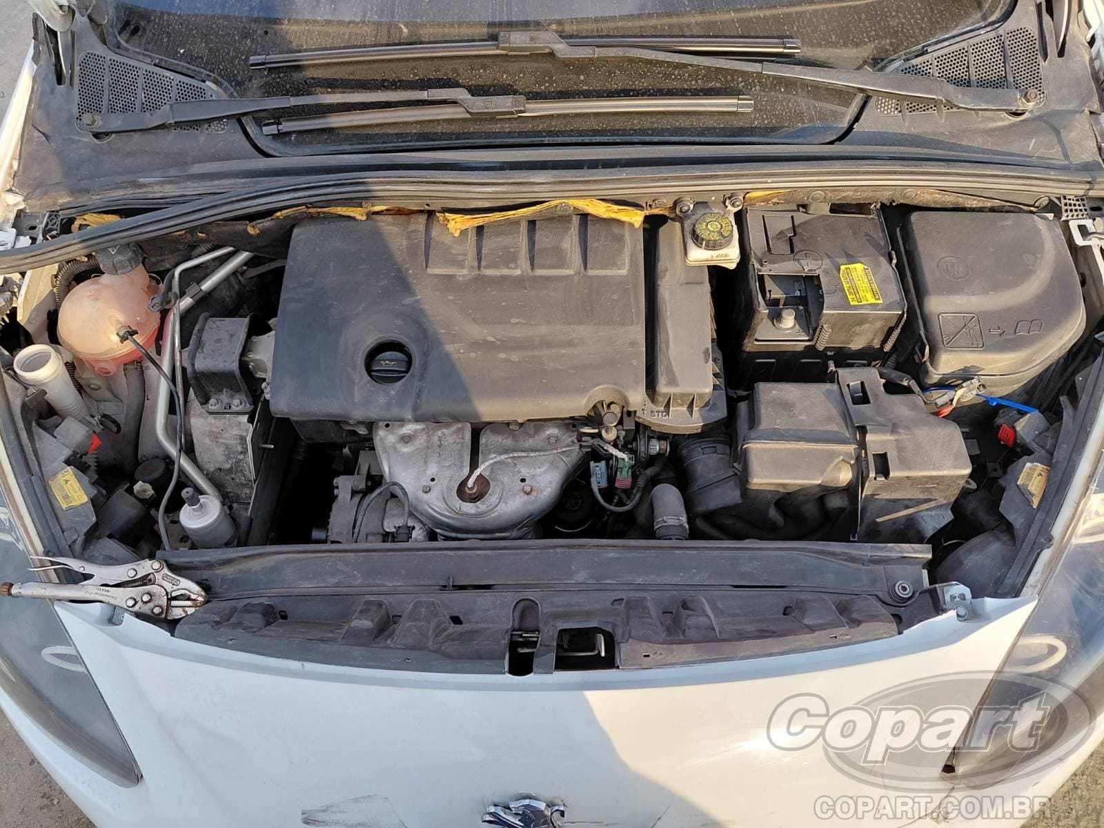 Peugeot 308 2014 — foto 7