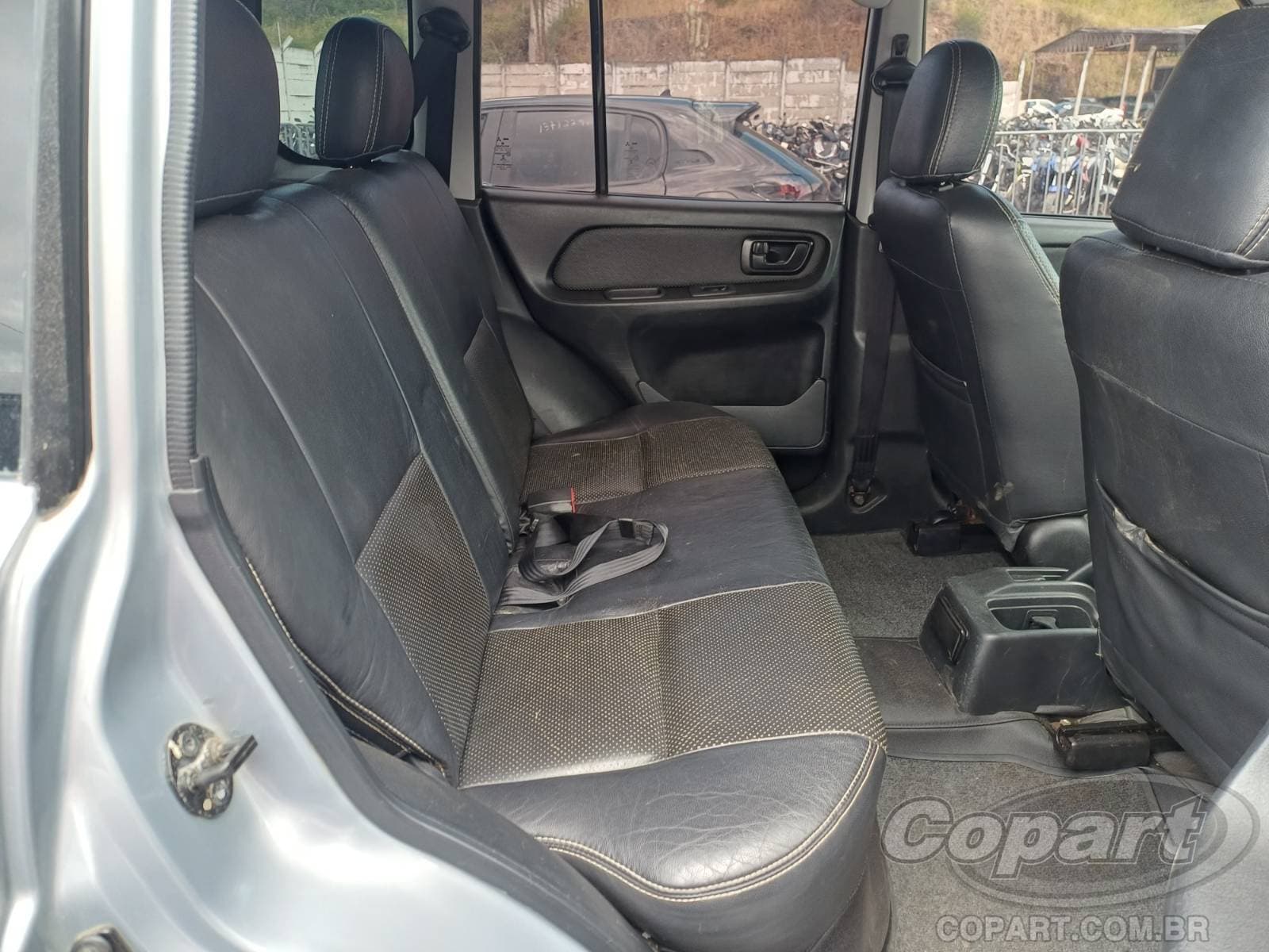 Mitsubishi Pajero TR4 2015 — foto 6