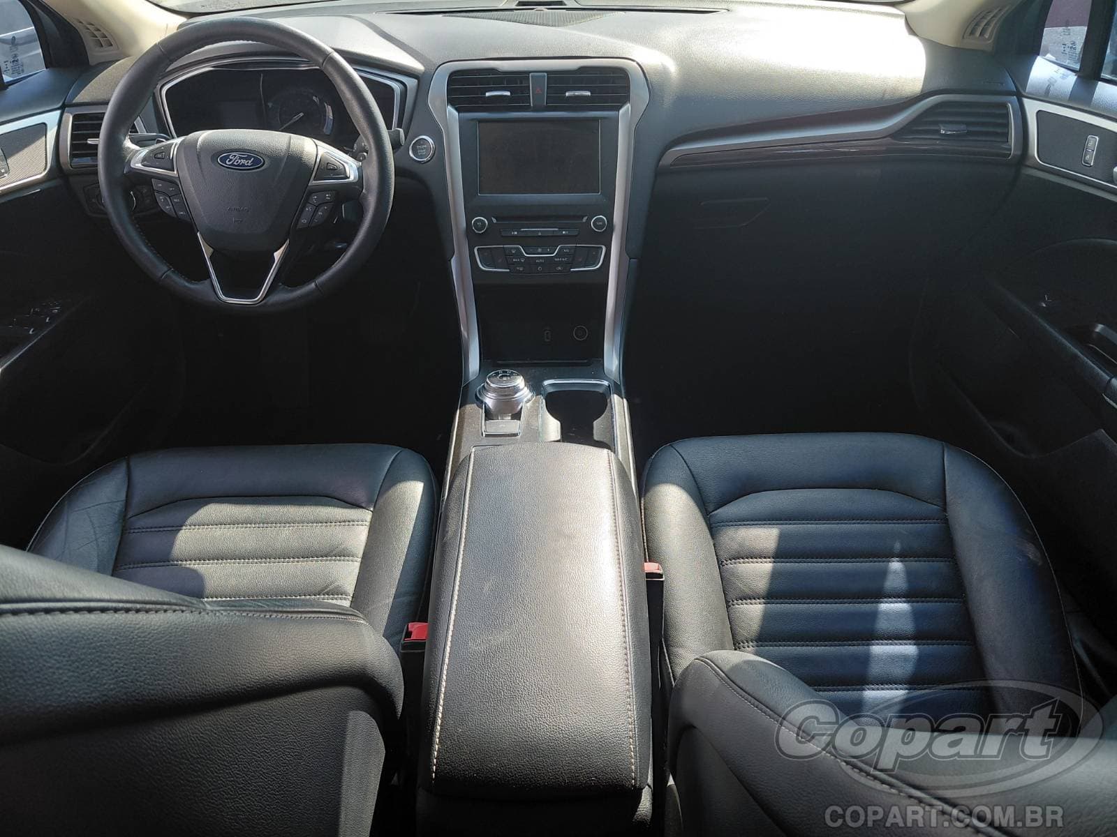 Ford Fusion 2018 — foto 9