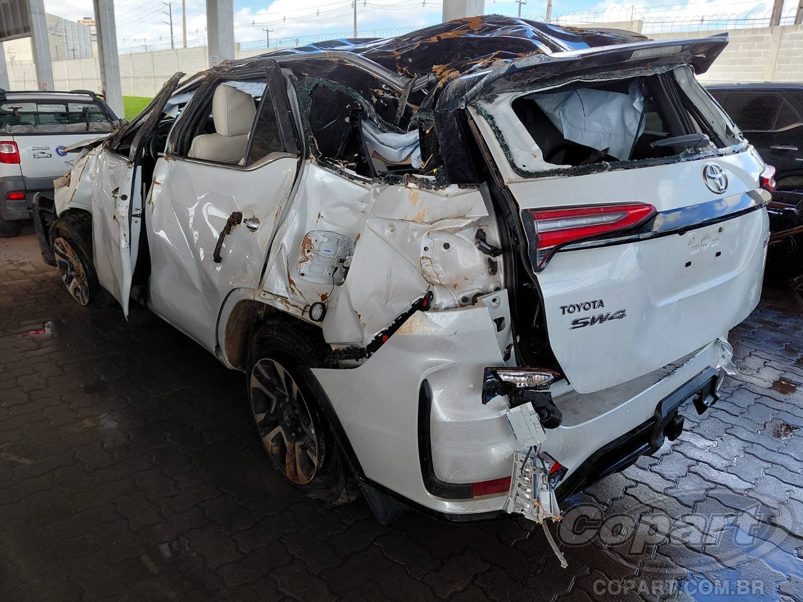 Toyota SW4 2025 — foto 3