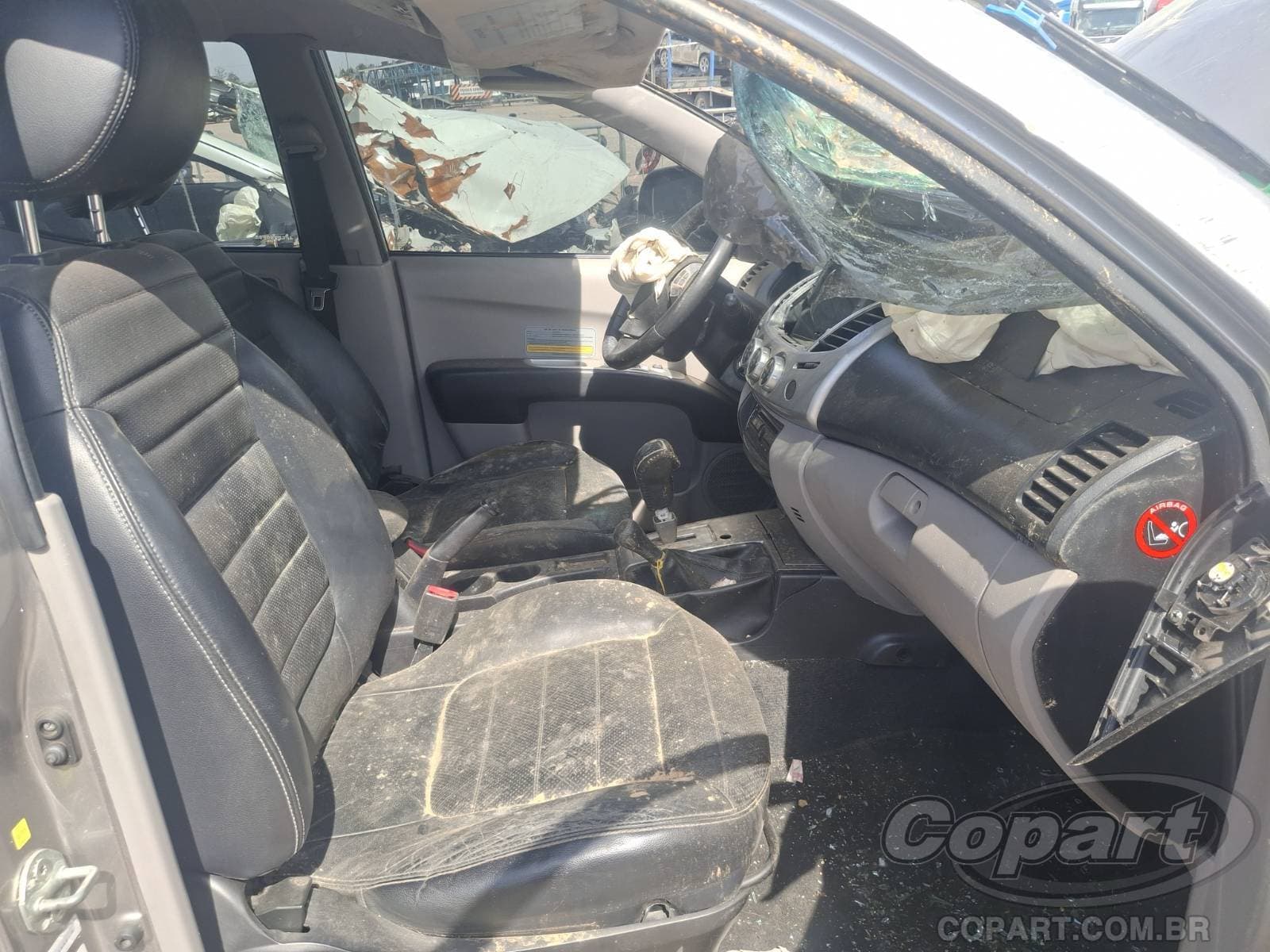 Mitsubishi L200 Triton 2015 — foto 5