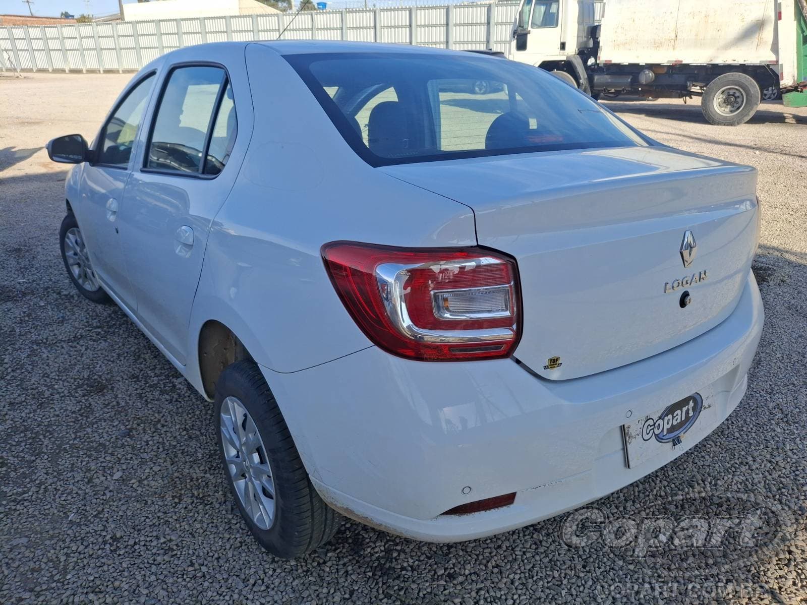 Renault Logan 2025 — foto 3