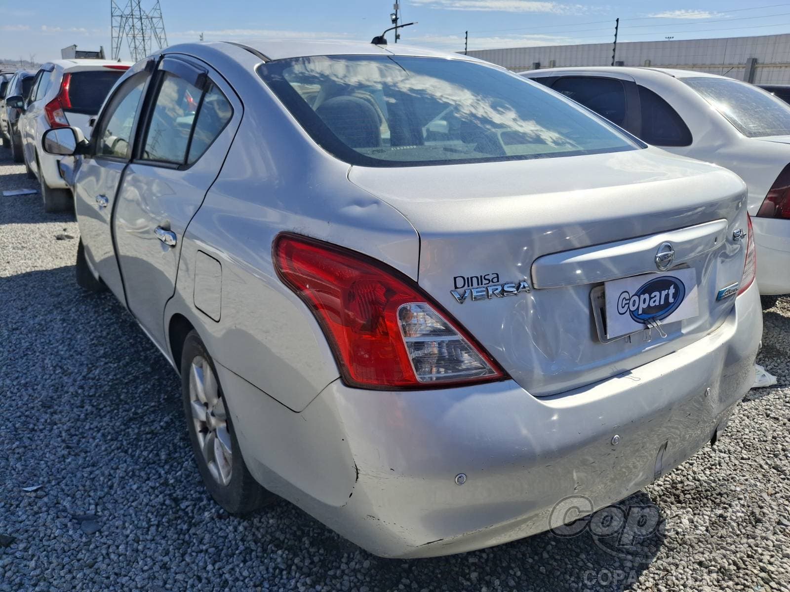 Nissan Versa 2013 — foto 3