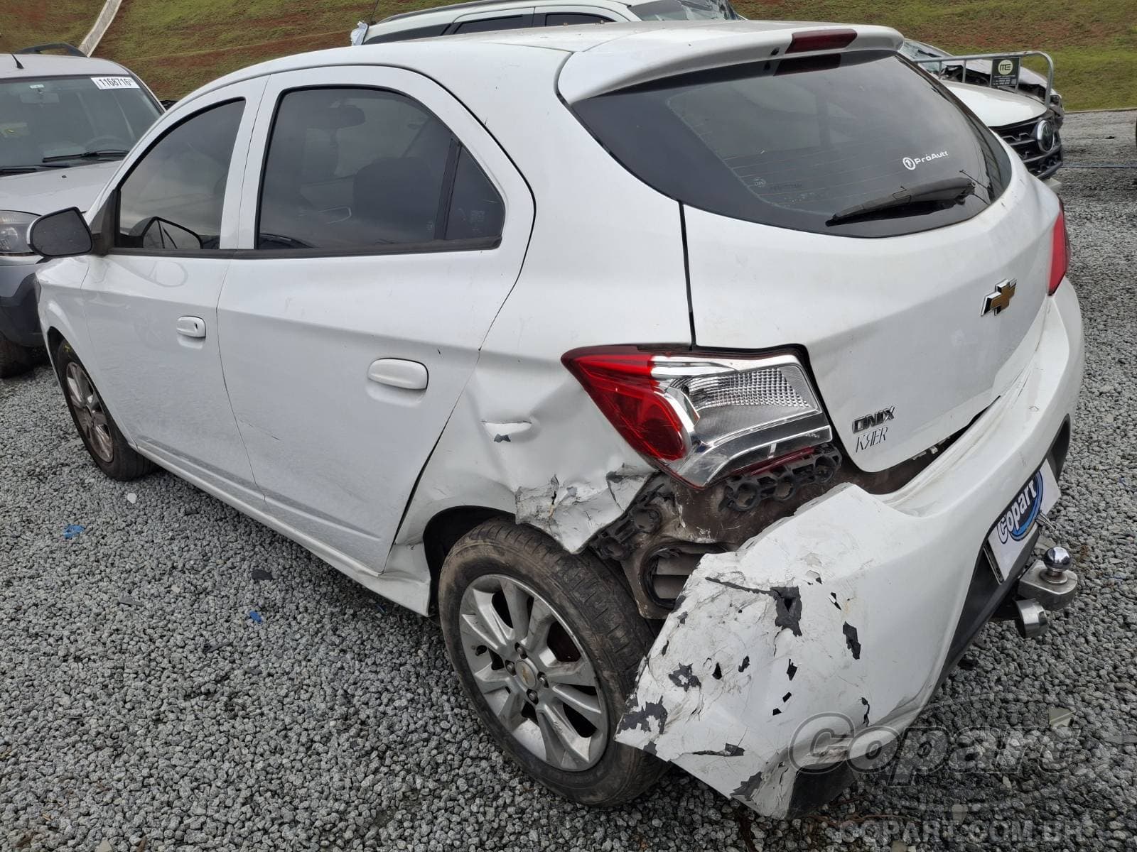 Chevrolet Onix 2019 — foto 3