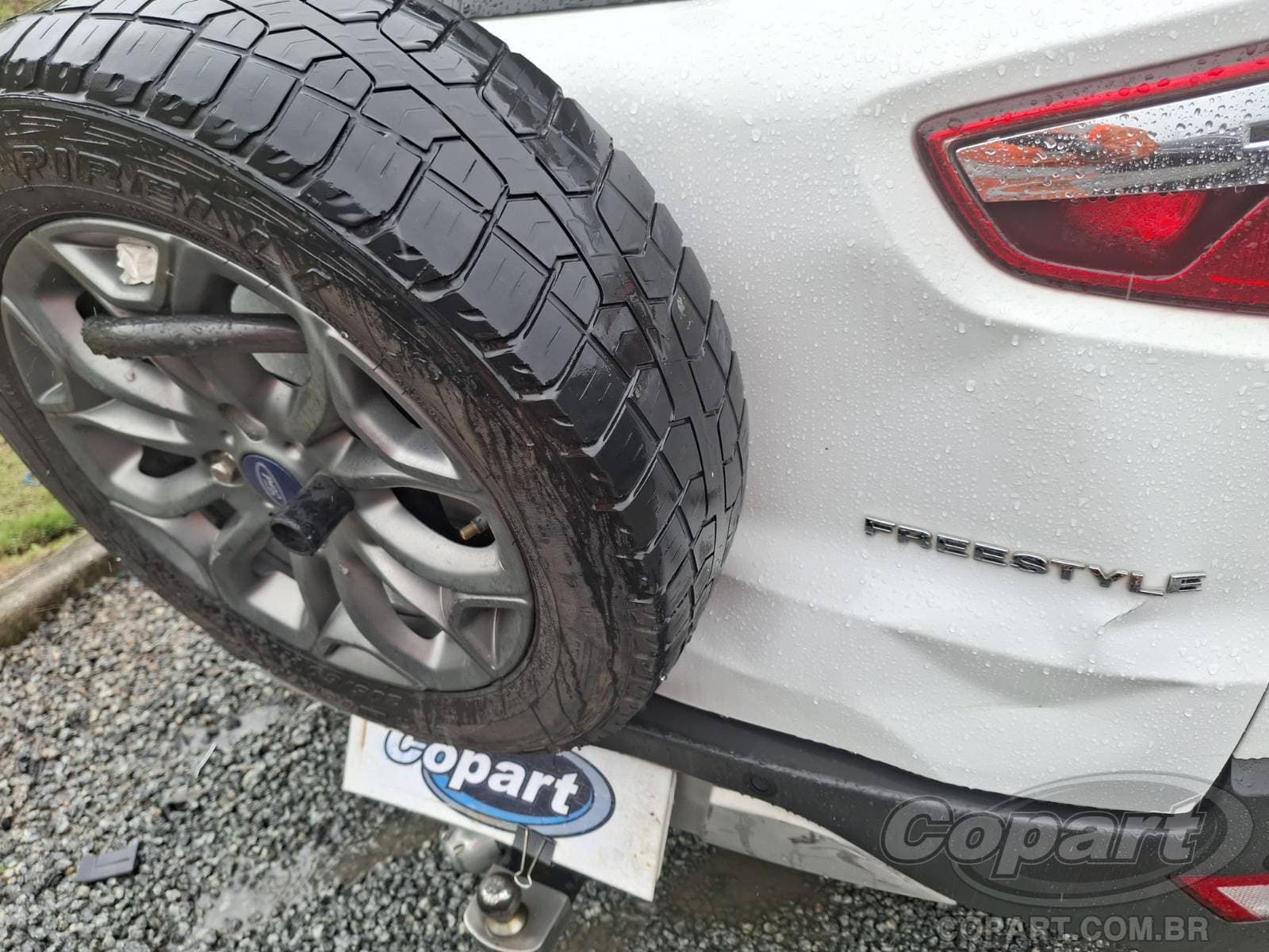 Ford Ecosport 2015 — foto 11