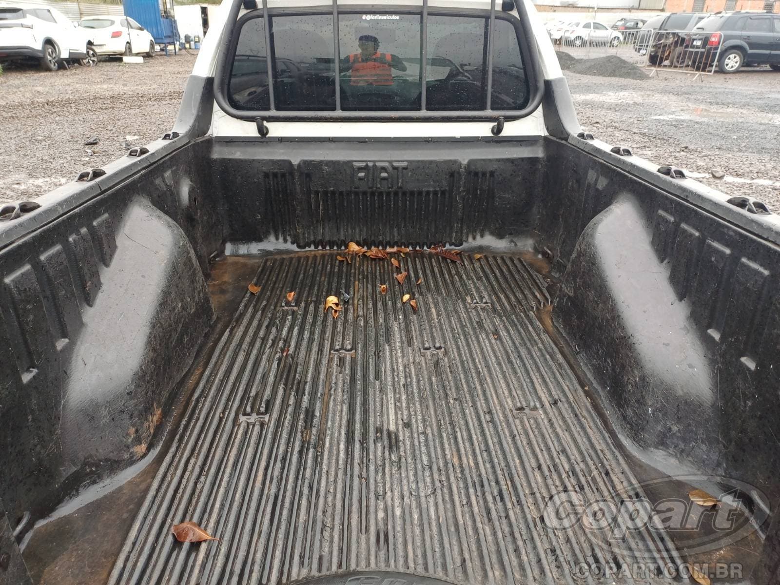 Fiat Strada 2013 — foto 11