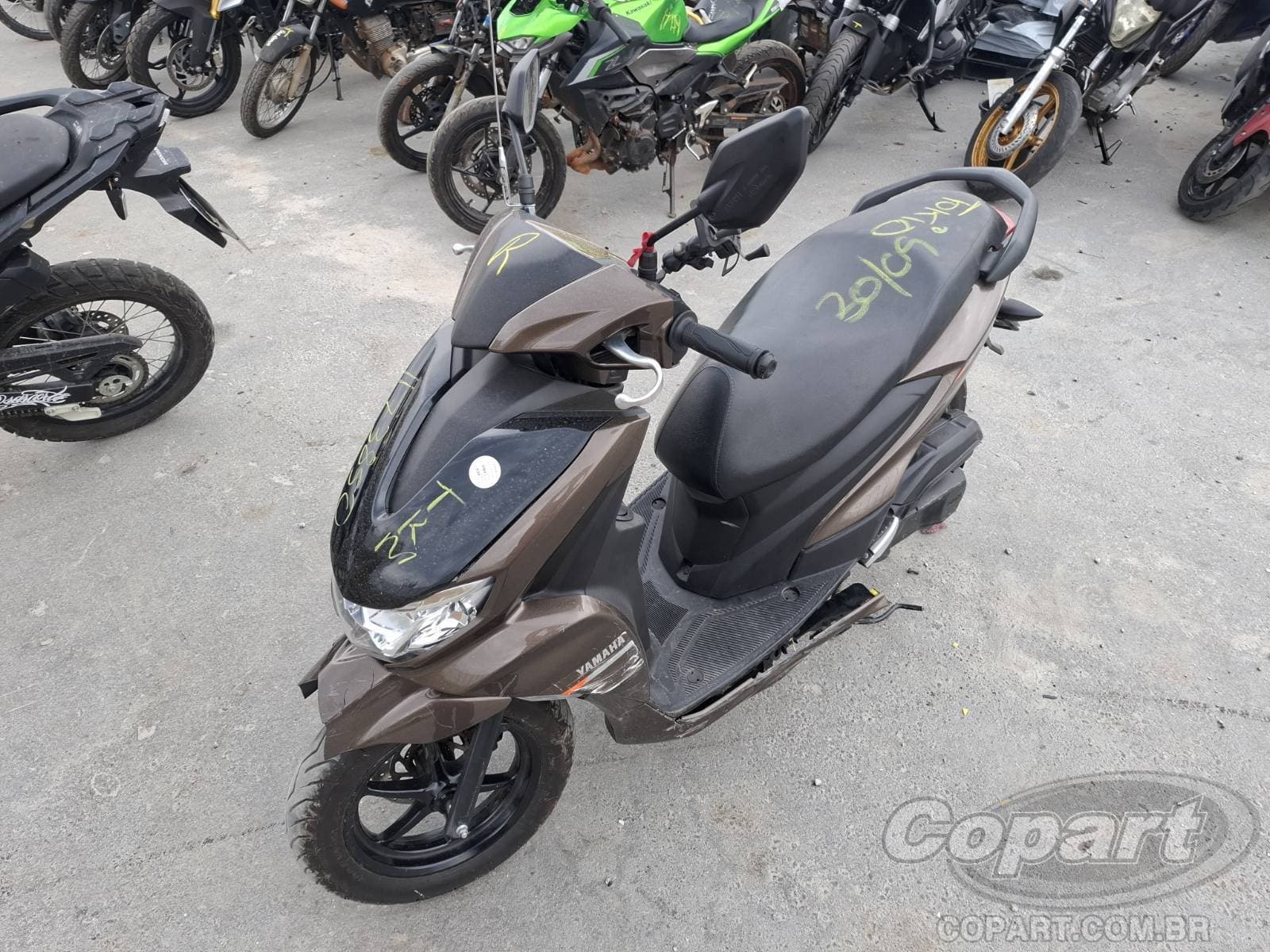 Yamaha Fluo 2025 — foto 2
