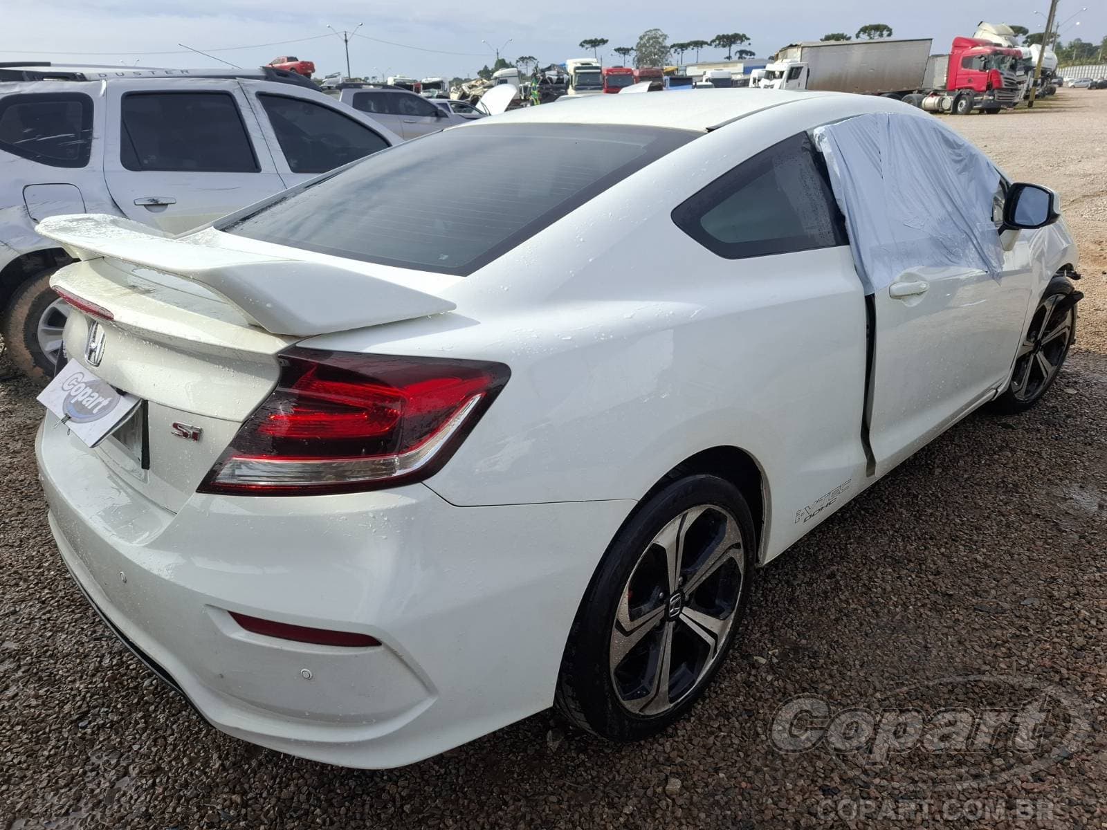 Honda Civic Coupe 2015 — foto 4