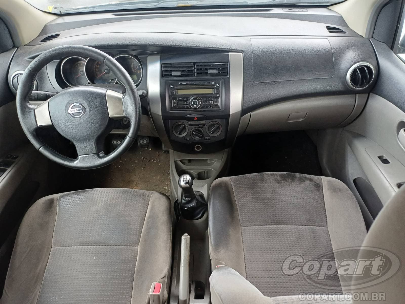 Nissan Livina 2010 — foto 9