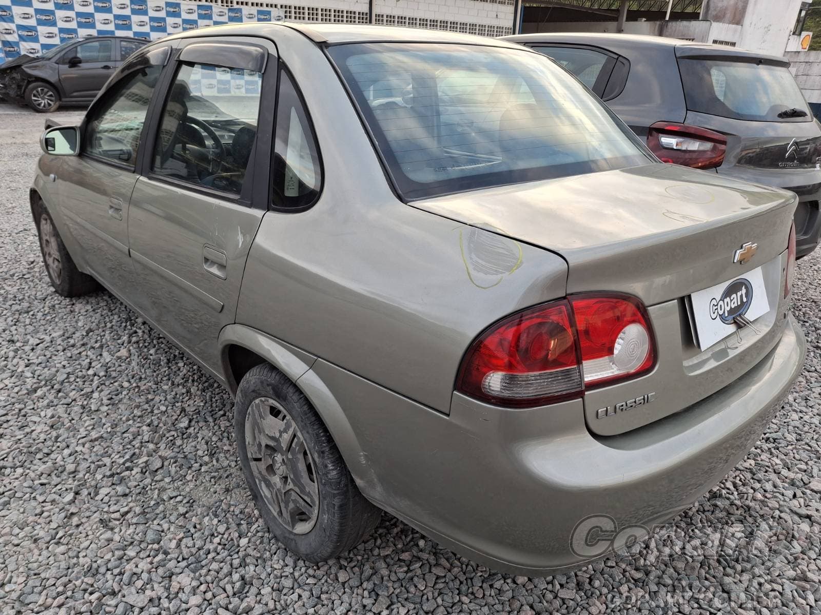 Chevrolet Classic 2011 — foto 3