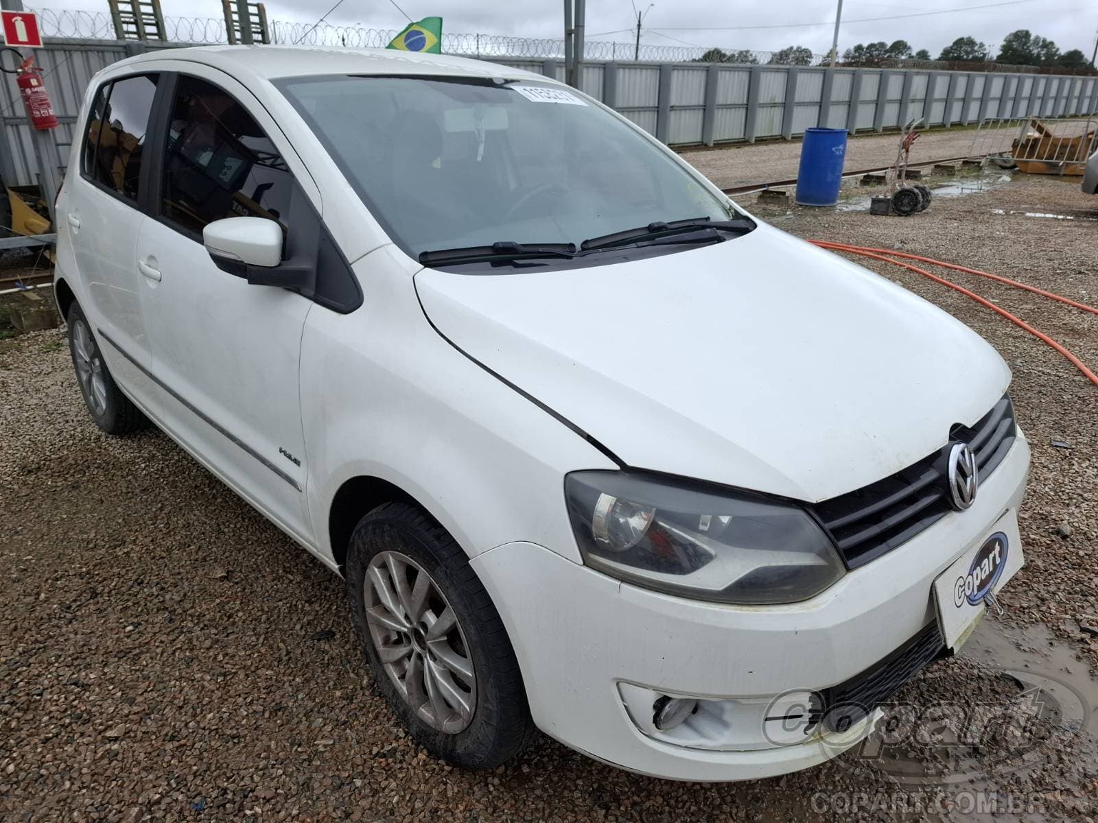 Volkswagen FOX 1.6 TOTAL FLEX 2013