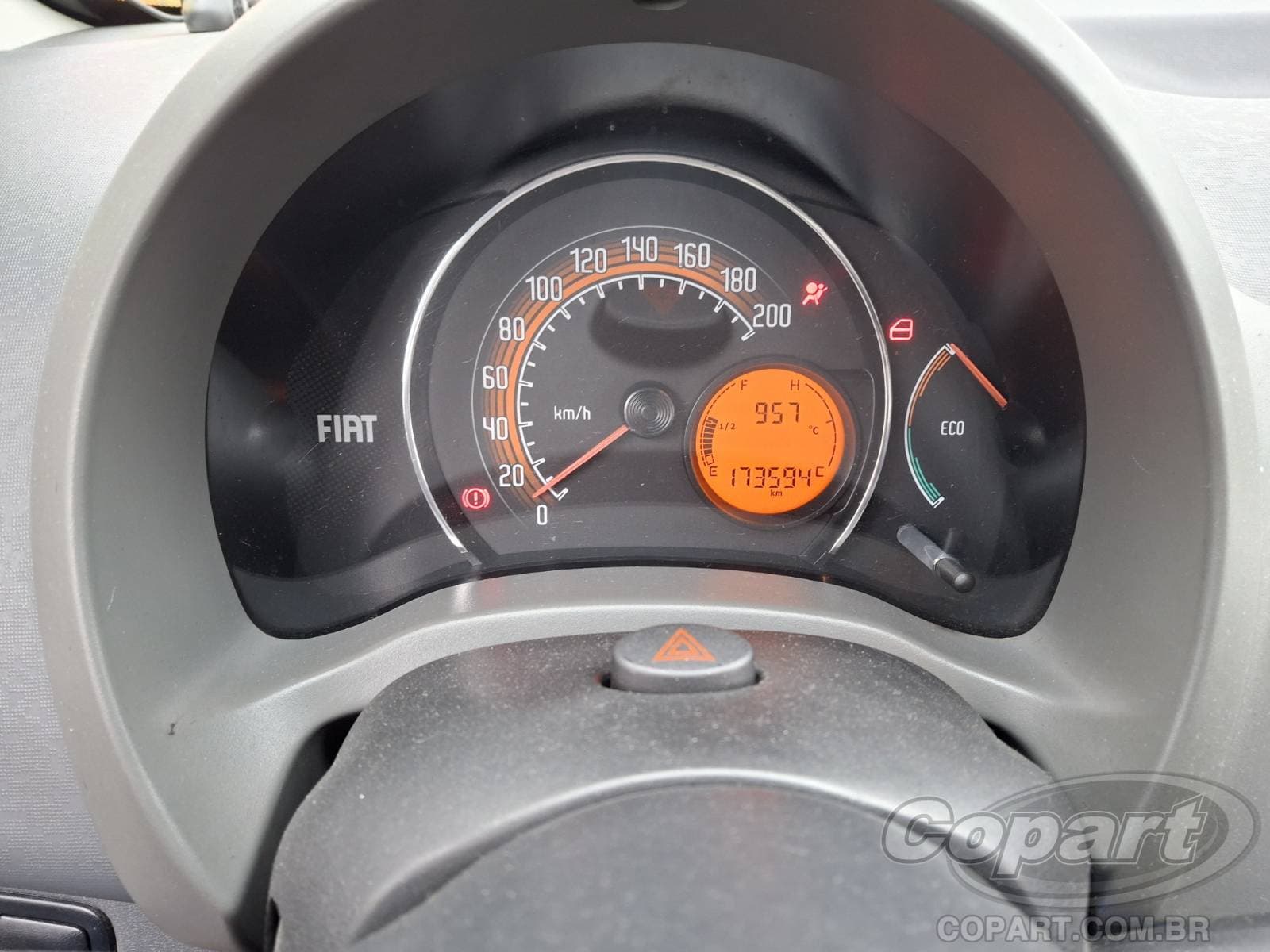 Fiat UNO 2016 — foto 8