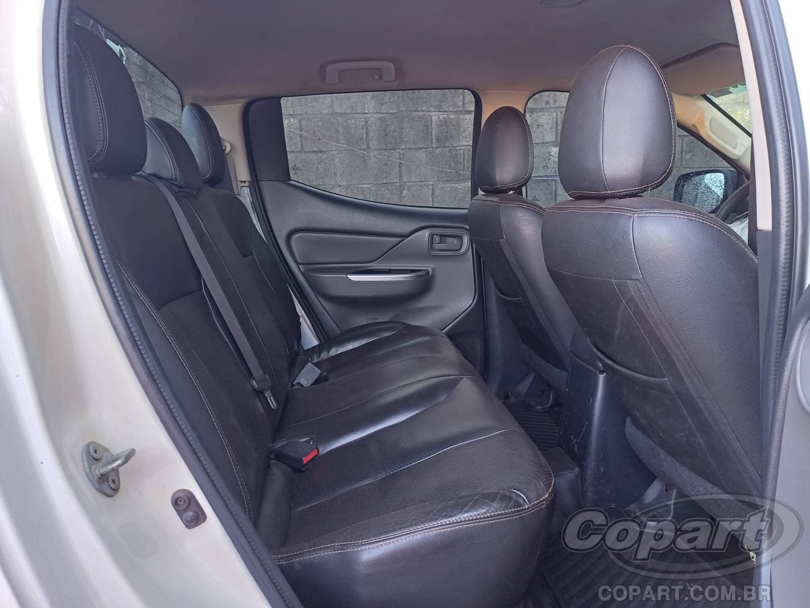 Mitsubishi L200 Triton 2022 — foto 6