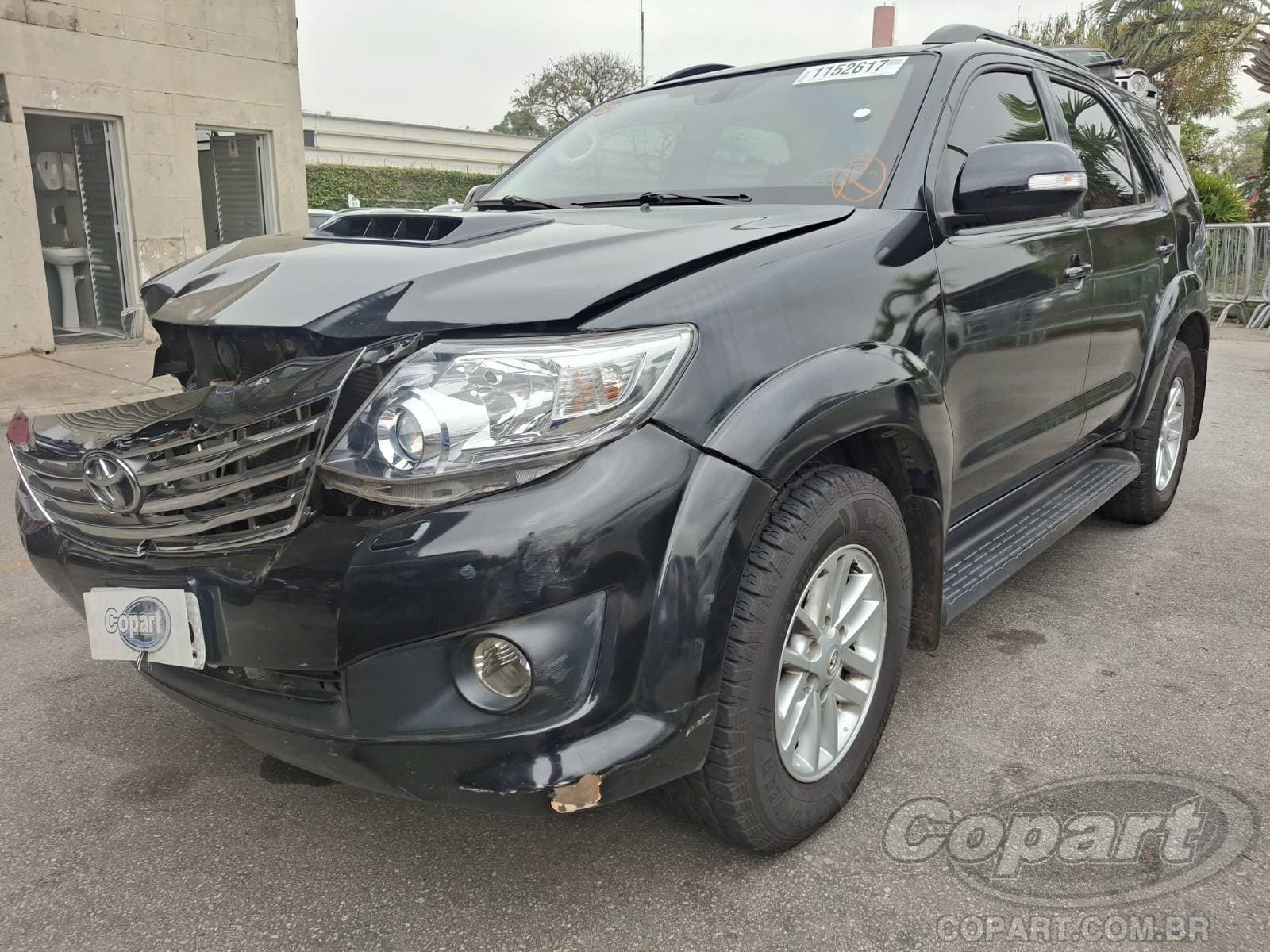 Toyota Hilux SW4 2015 — foto 2
