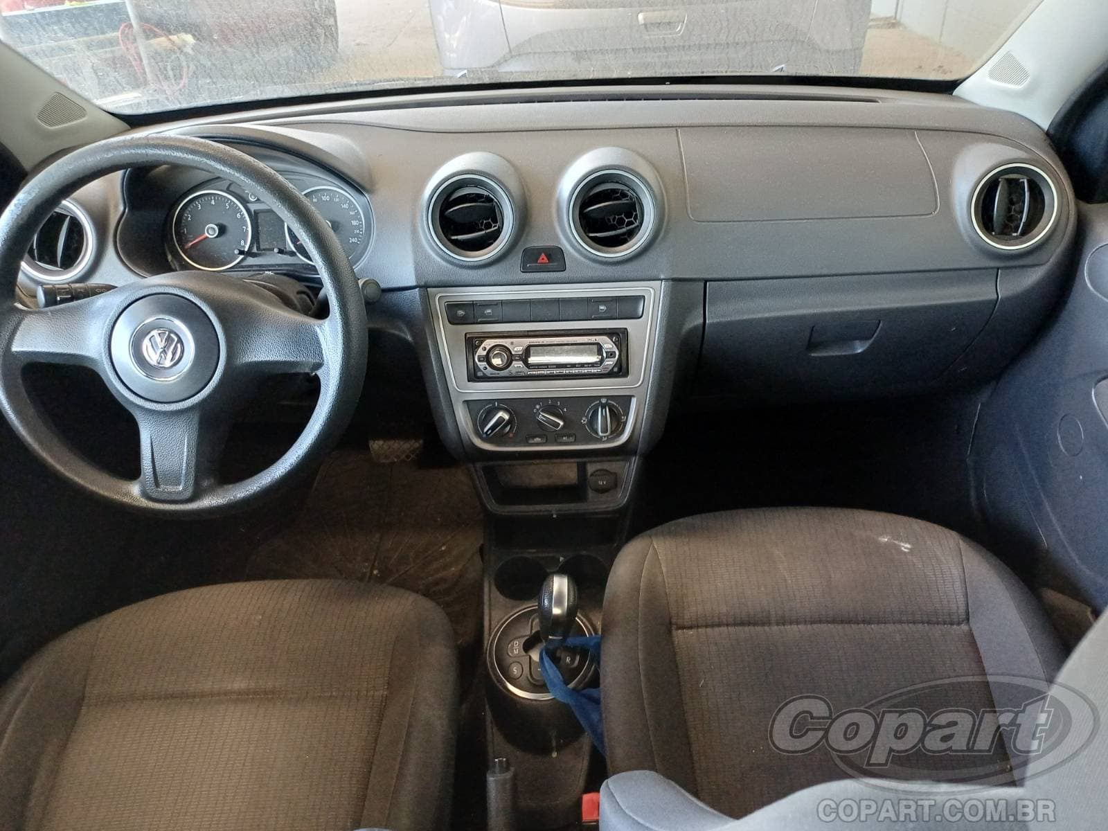 Volkswagen Voyage 2013 — foto 9